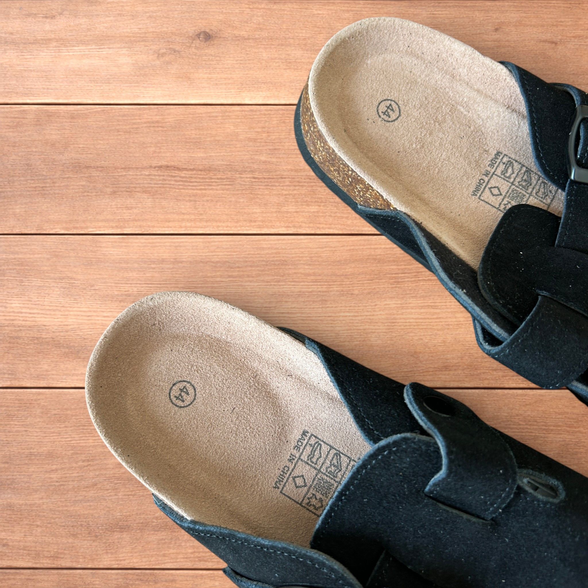 Japanese Brand Lovely suede mules clogs shoes in black. Size US 11 / EU 44 - 7 Thumbnail