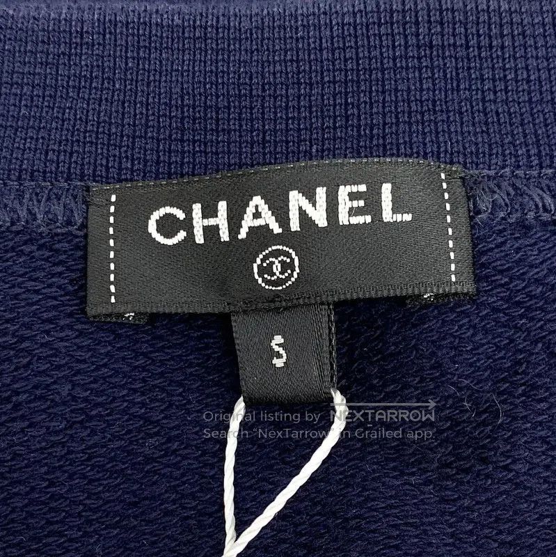 Chanel Chanel Navy Cotton T-Shirt with Gold Logo . Size S / US 4 / IT 40 - 6 Thumbnail