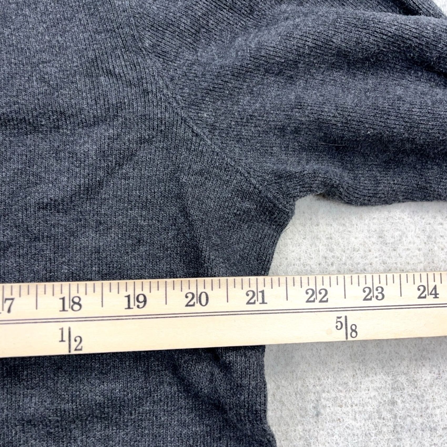 Polo Ralph Lauren Polo Ralph Lauren Sweater Men L Gray Pullover 1/4 Zip Mock Neck Solid Knit Logo Embroidered Vintage? No Size US L / EU 52-54 / 3 - 7 Thumbnail