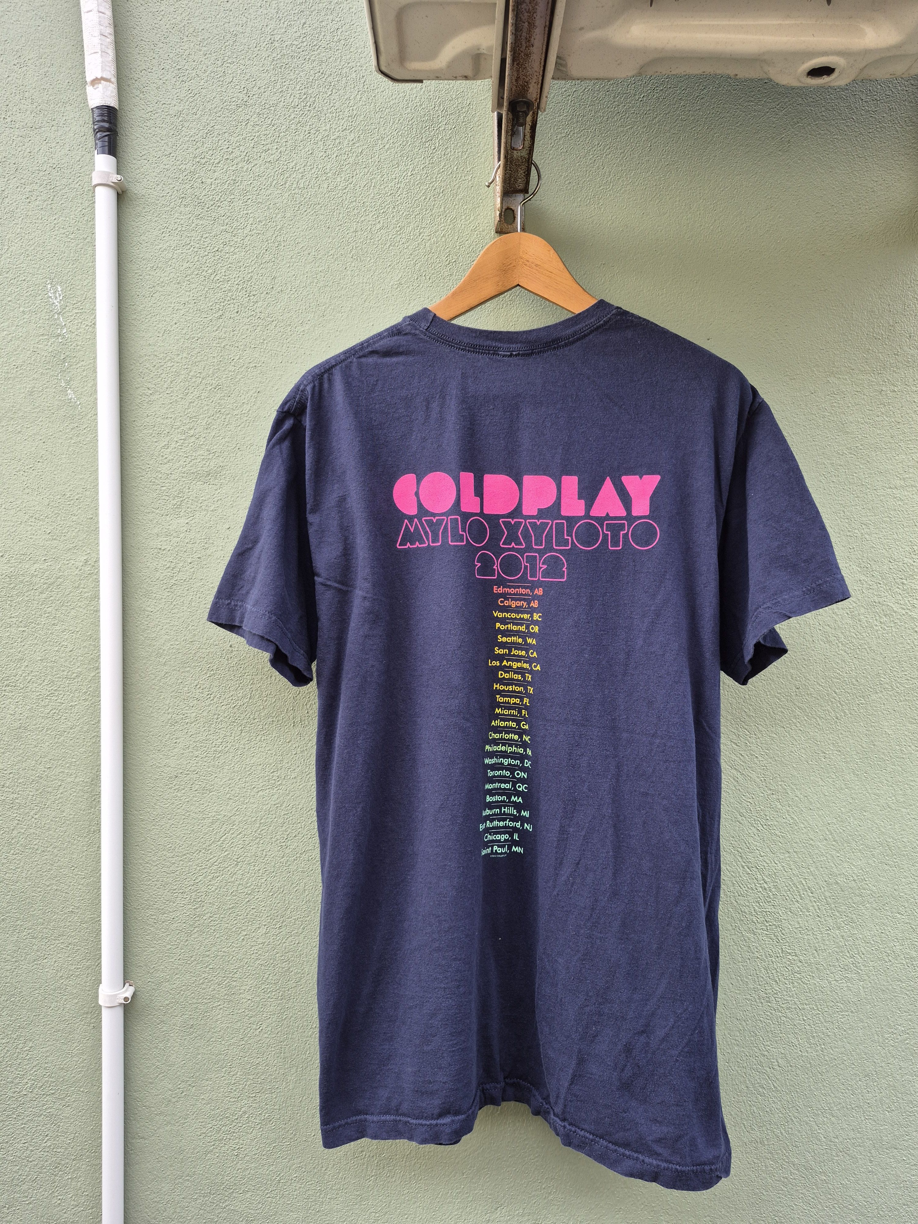 Band Tees 🔥 Coldplay 2012 Tour Band Tee Rock Tshirt Indie Alternative Size US L / EU 52-54 / 3 - 3 Thumbnail