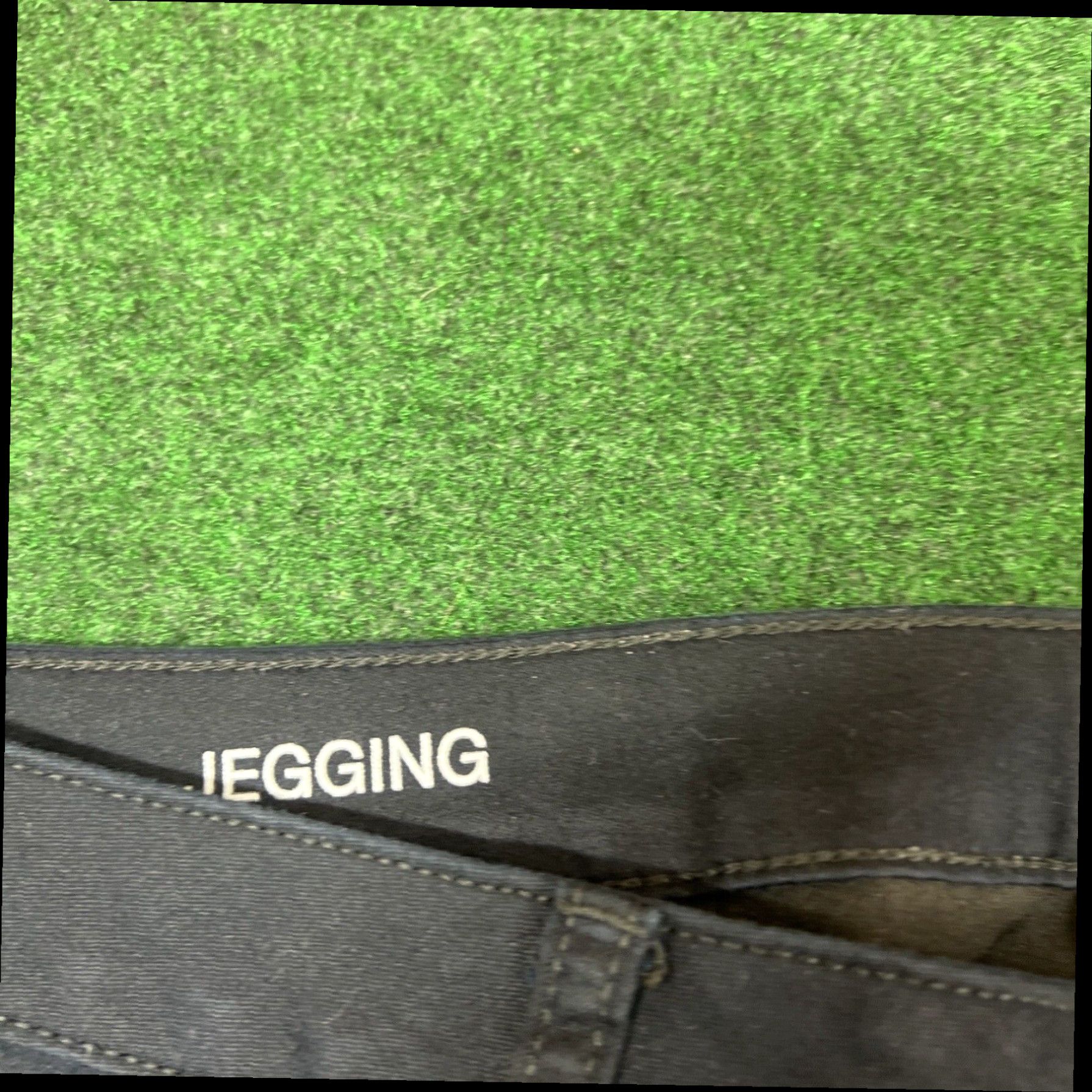 Vintage A.N.A. women’s black jeggings Sz 31/12 Measured 34x29 Size 31" - 4 Thumbnail