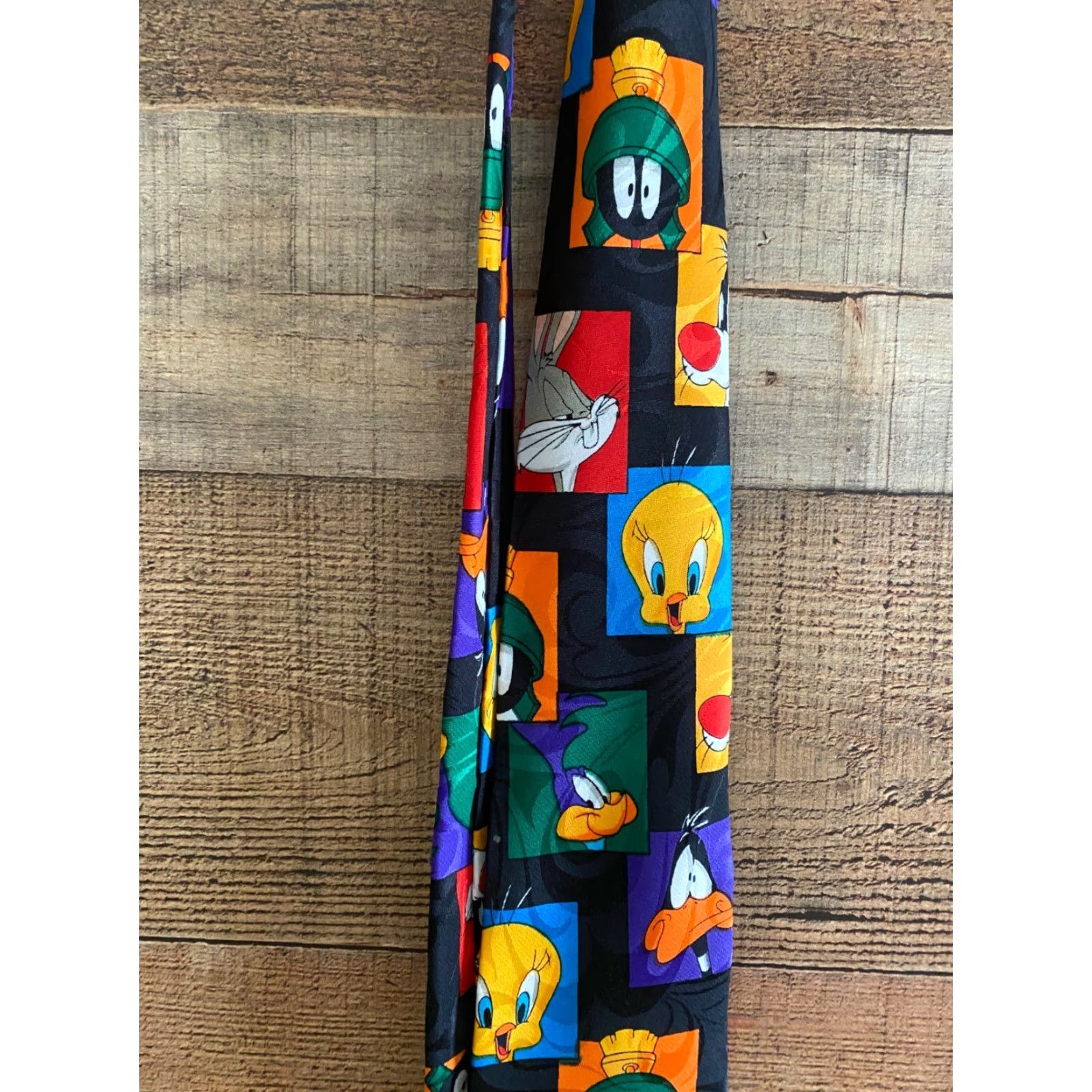 Vintage VINTAGE 1993 Looney Tunes Mania Mens Neck Tie Bugs Bunny Tweety Sylvester Road Runner Tie Black multi Size ONE SIZE - 2 Thumbnail