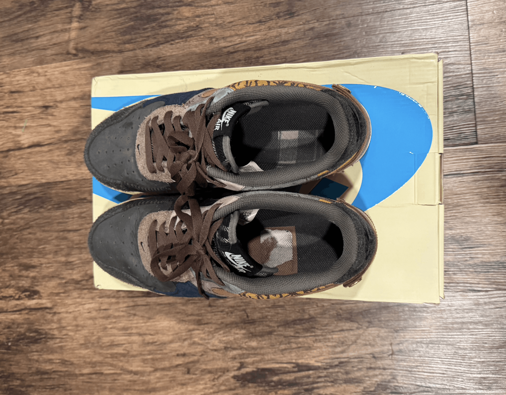 Nike × Travis Scott Travis Scott x Air Force 1 Low 'Cactus Jack' Size US 11 / EU 44 - 2 Thumbnail