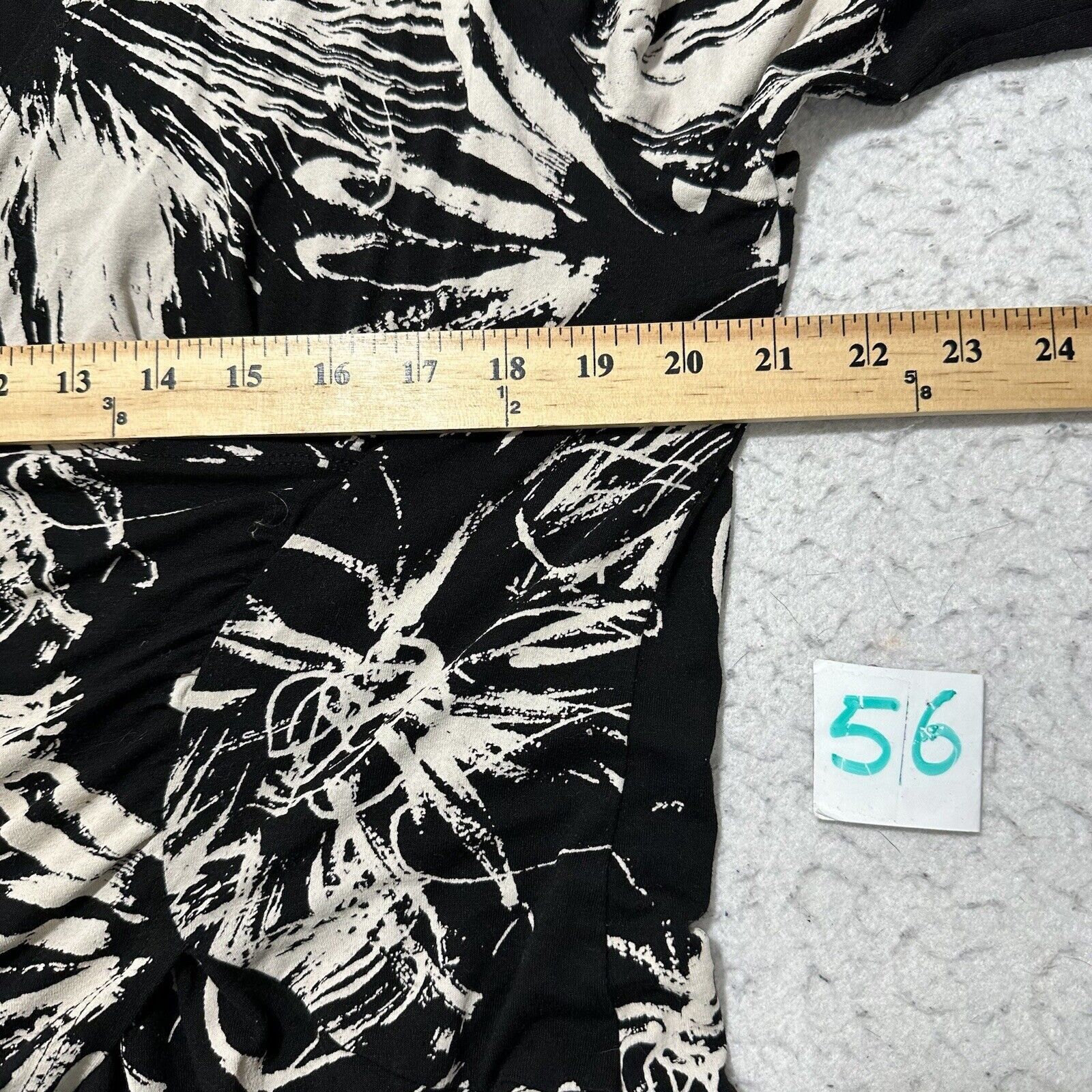 Other Lane Bryant 14/16 Black Ivory Floral Faux Wrap Blouse V-Neck Size XXL / US 16-18 / IT 52-54 - 7 Thumbnail