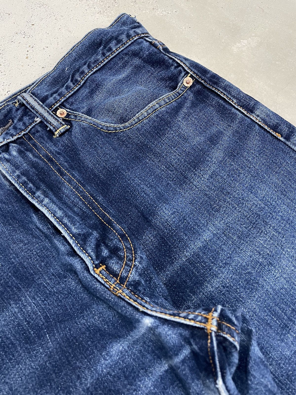 Levi's × Vintage Levis 505 Blue Washed Distressed Denim Size US 30 / EU 46 - 7 Thumbnail