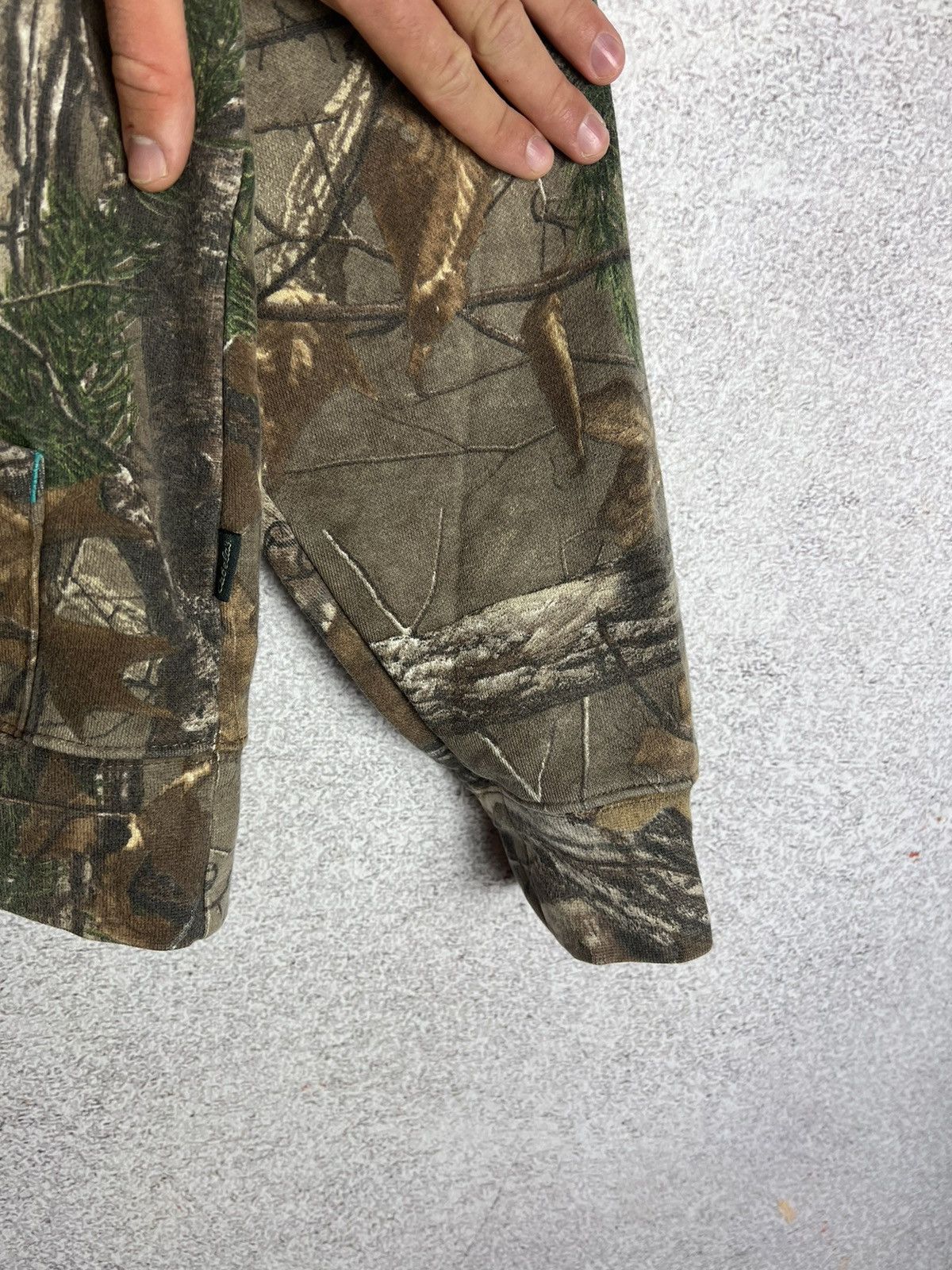 Cabelas Vintage Cabelas Realtree Camo Hoodie Sweatshirt Size US M / EU 48-50 / 2 - 5 Thumbnail