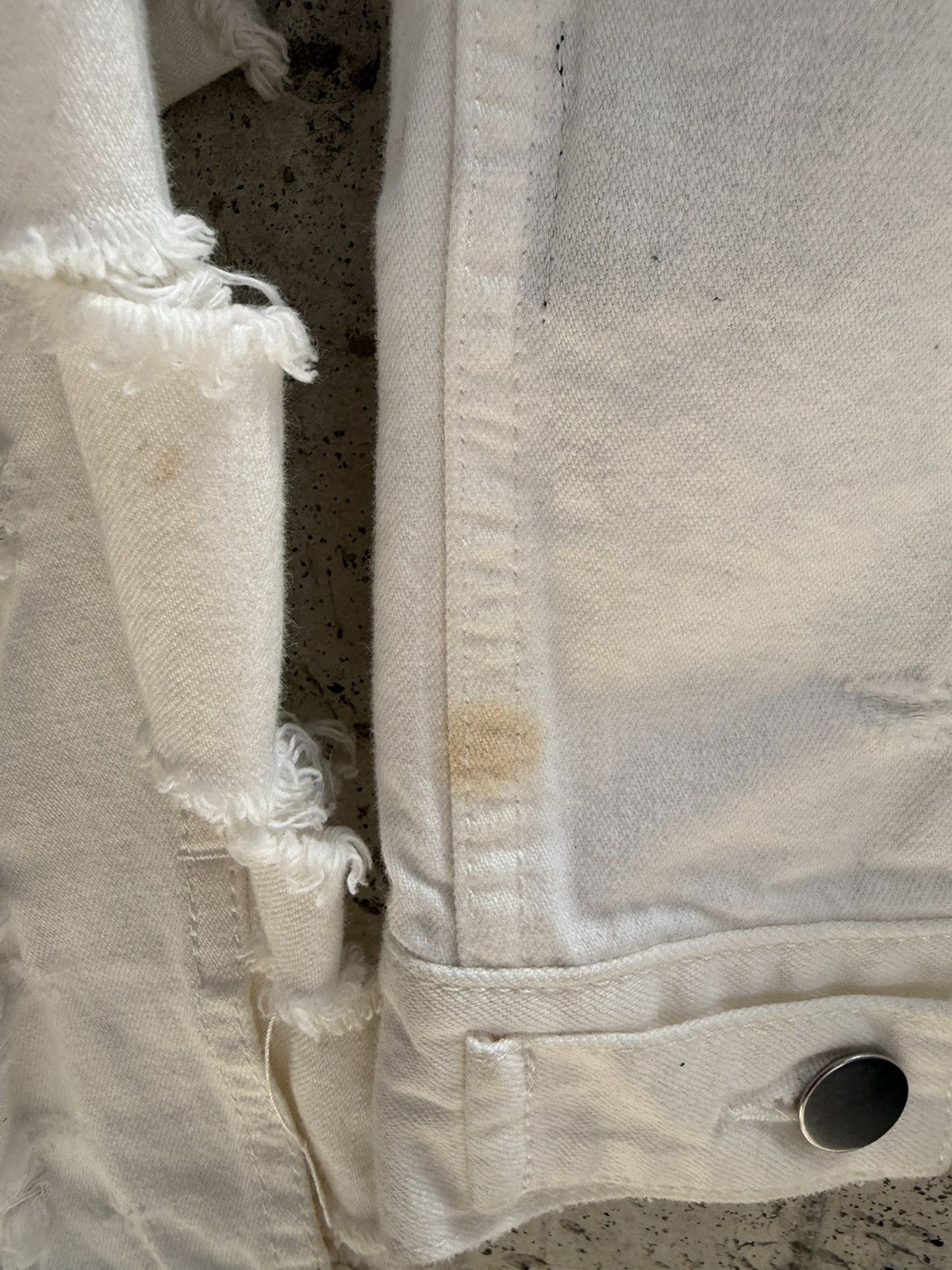 Balmain SS18 Balmain White Destroyed Denim Jacket Size US XS / EU 42 / 0 - 11 Thumbnail