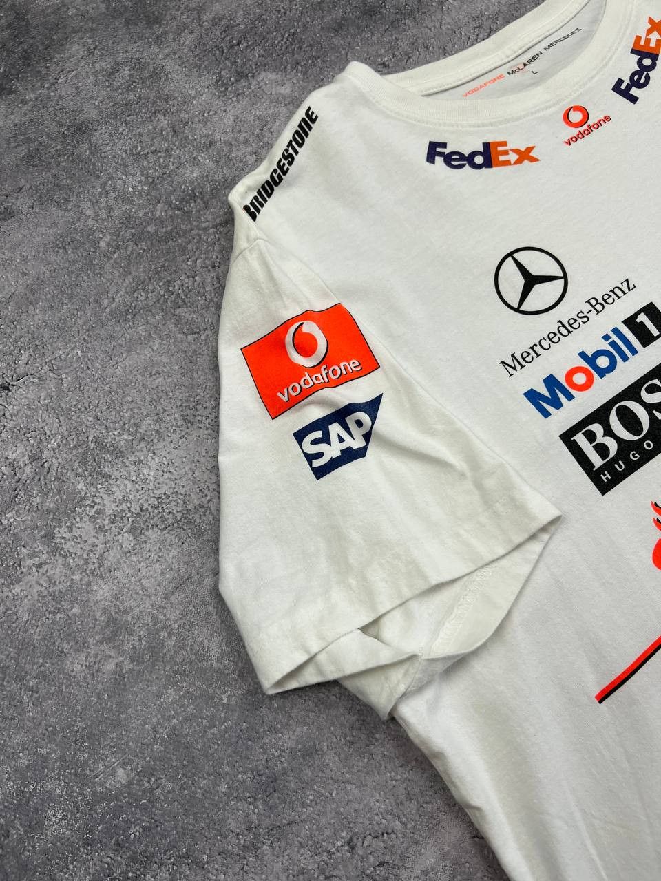 Mercedes-Benz Mercedes-Benz McLaren Racing Vodafone Tee Y2K Size US L / EU 52-54 / 3 - 5 Thumbnail