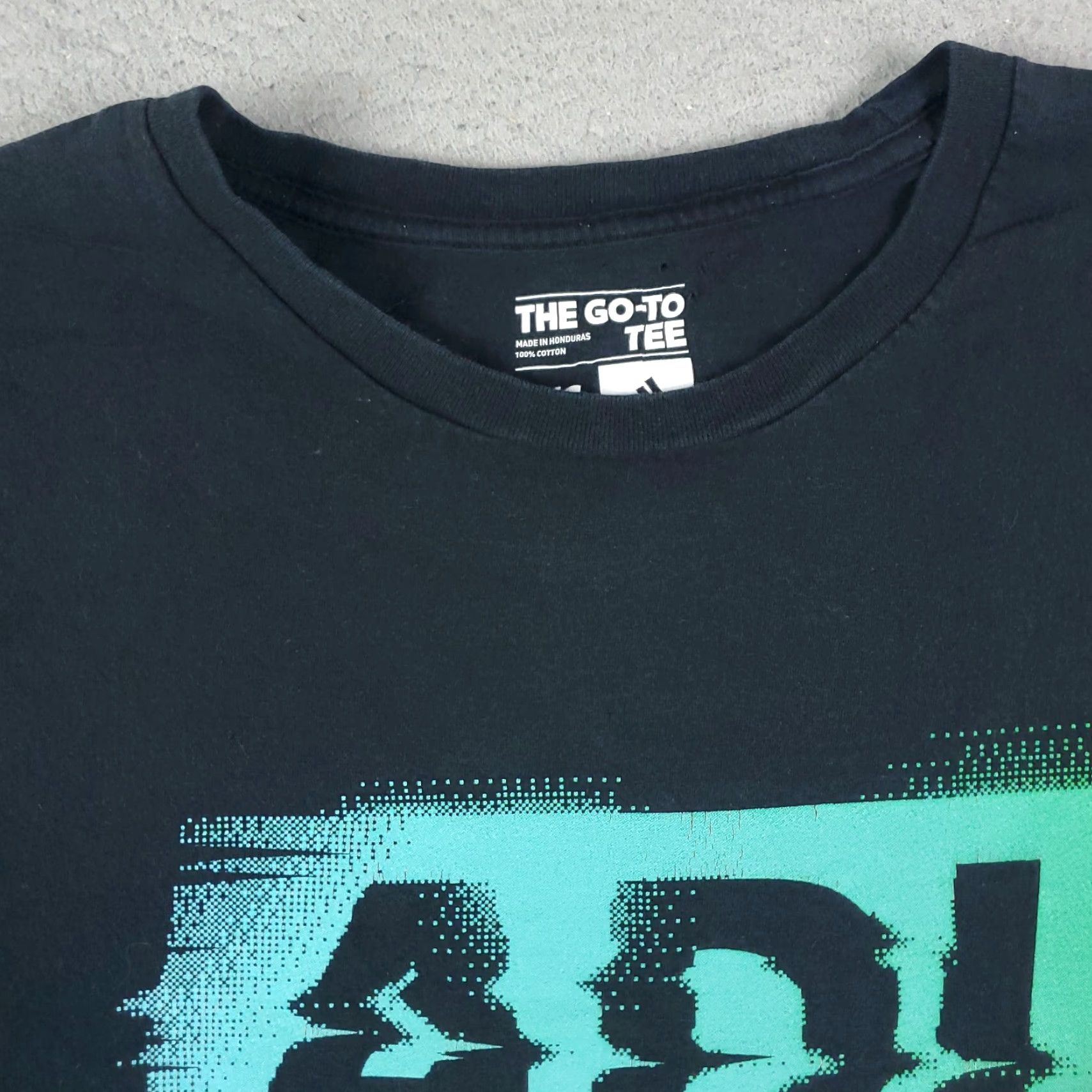 Adidas ADIDAS T-Shirt Mens Large Black Logo Casual Short Sleeve Adult Regular Fit Size US L / EU 52-54 / 3 - 3 Thumbnail