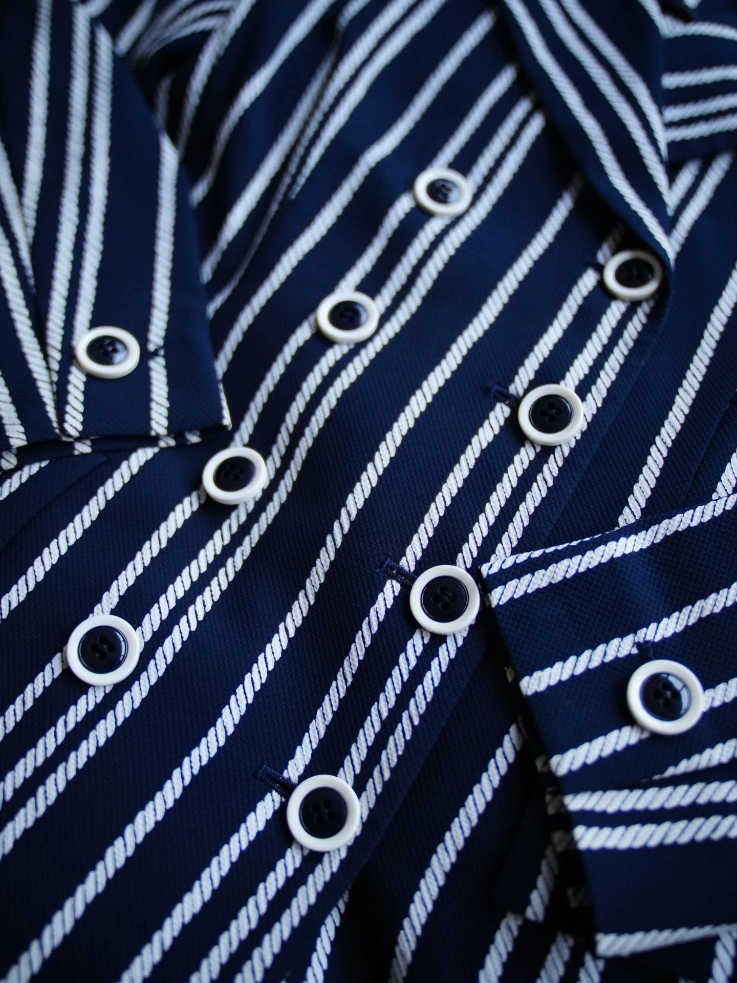 Yves Saint Laurent YSL Vintage Cotton Vertical Stripe Blazer Navy Size XS / US 0-2 / IT 36-38 - 4 Thumbnail