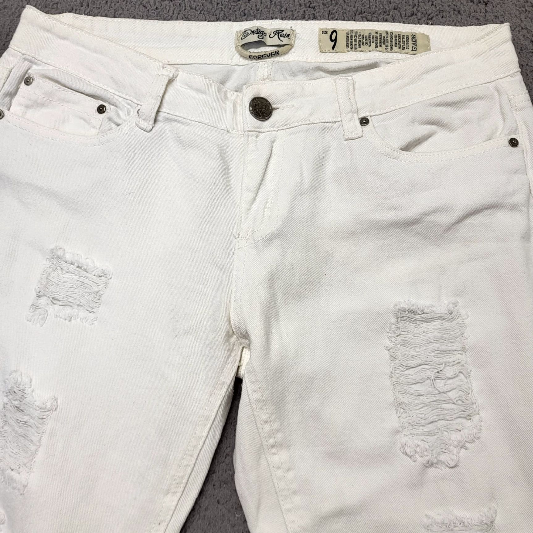 Forever 21 Indigo Rein Forever Jeans Women's 9 White Distressed Stretch Straight Skinny Jeans Size 30" / US 8 / IT 44 - 6 Thumbnail