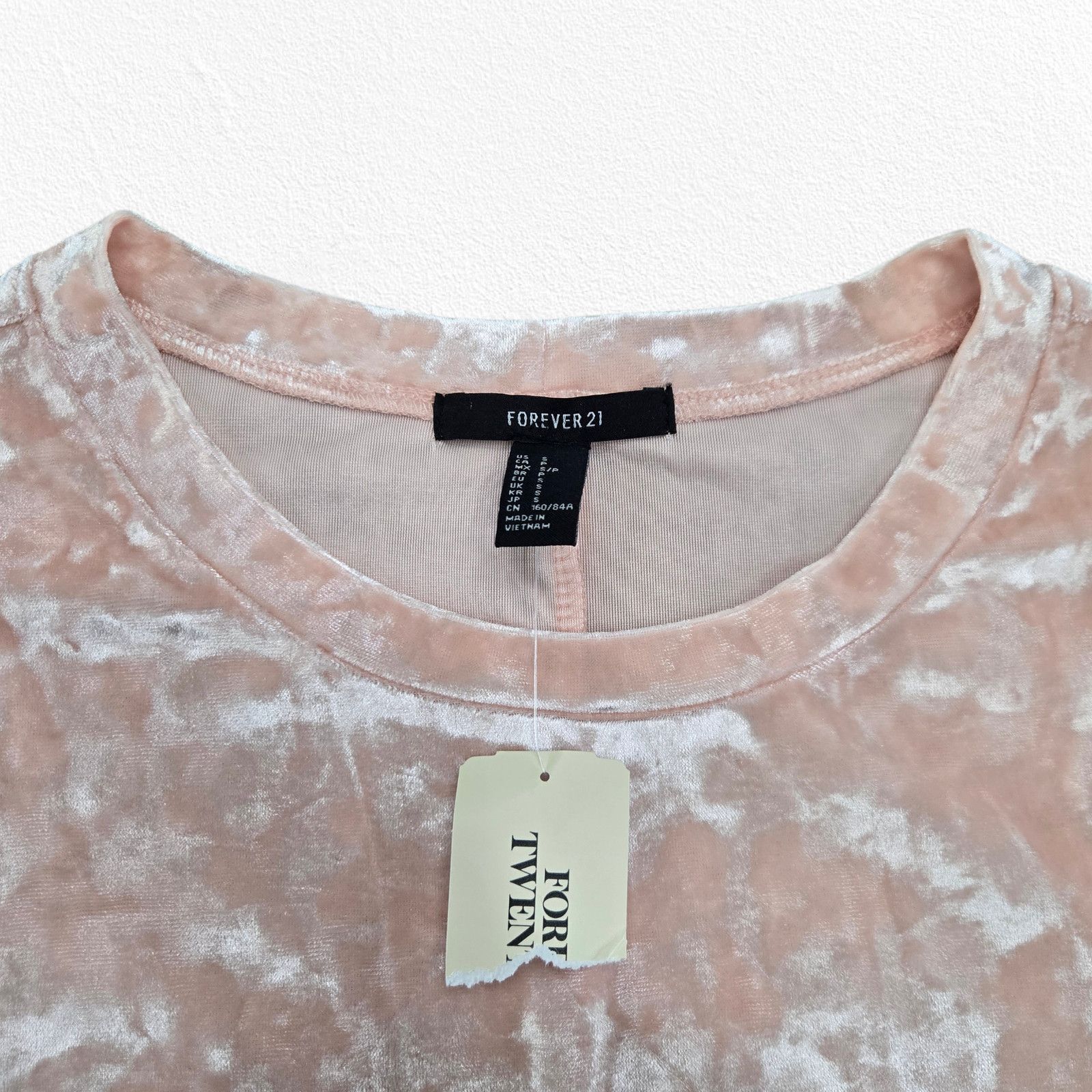 Forever 21 Blush Crushed Velvet Sleeveless Mini Dress Size Small Size S / US 4 / IT 40 - 4 Thumbnail