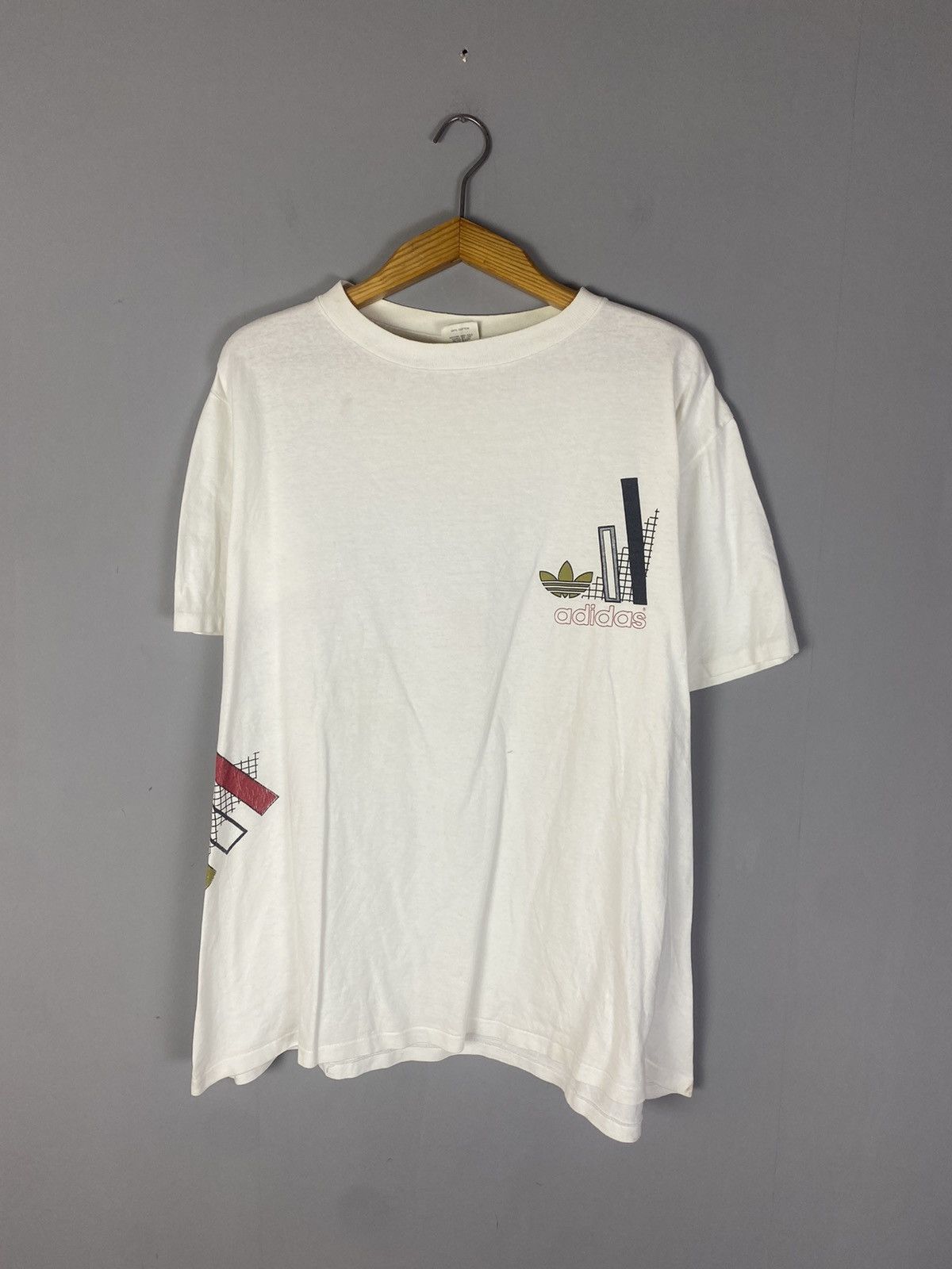 Vintage Vintage adidas 80-90s big logo T-shirt tee Size US XL / EU 56 / 4 - 1 Thumbnail
