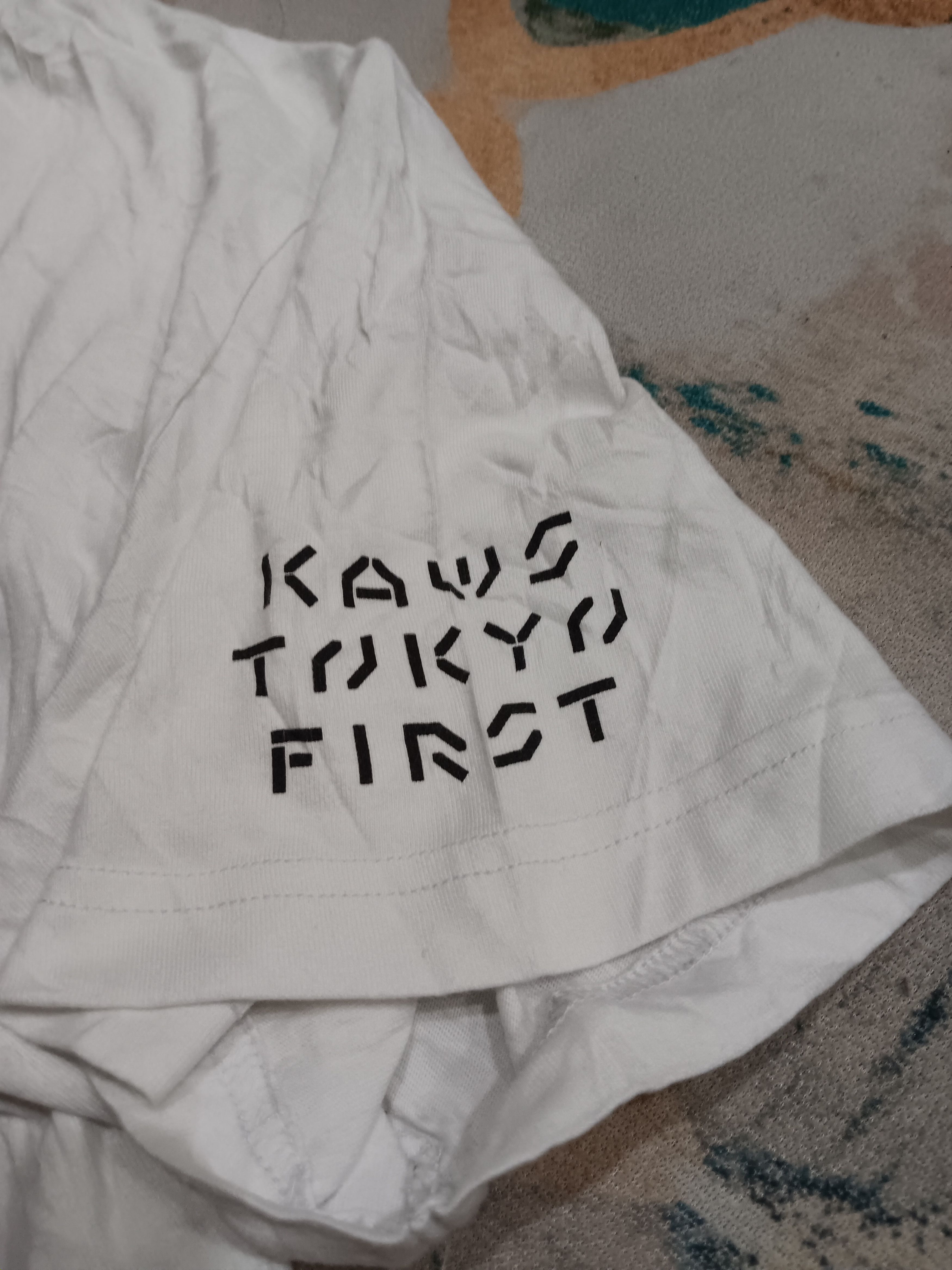Japanese Brand × Kaws Kaws sleeping x Uniqlo Tokyo first Mori artist graffiti tee Size US XL / EU 56 / 4 - 5 Thumbnail