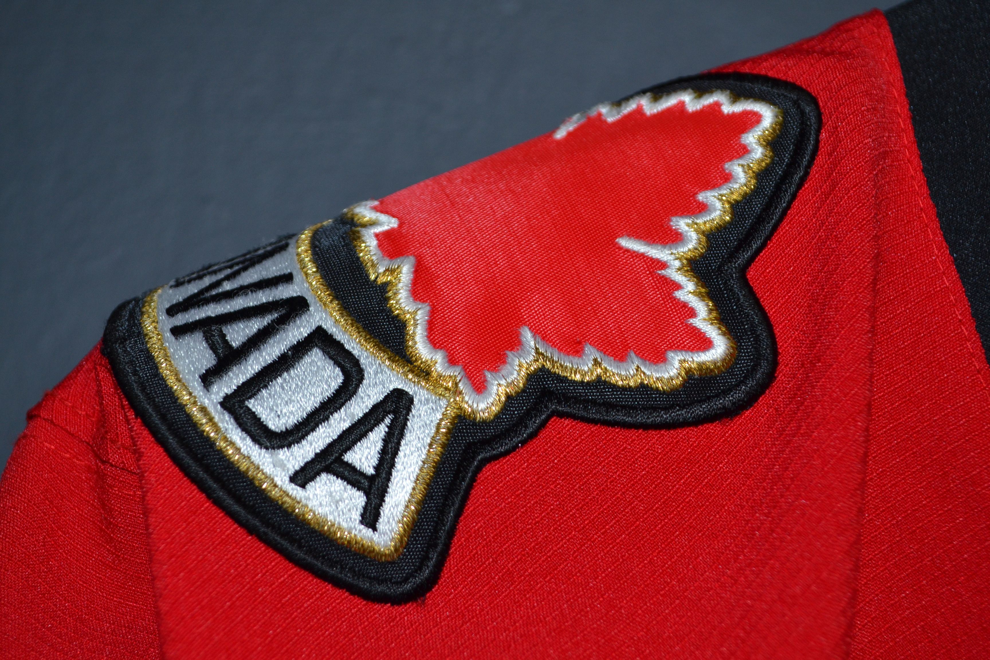 Nike Bryan McCabe Team Canada 2006 Olympics Jersey Nike L Size US L / EU 52-54 / 3 - 7 Thumbnail