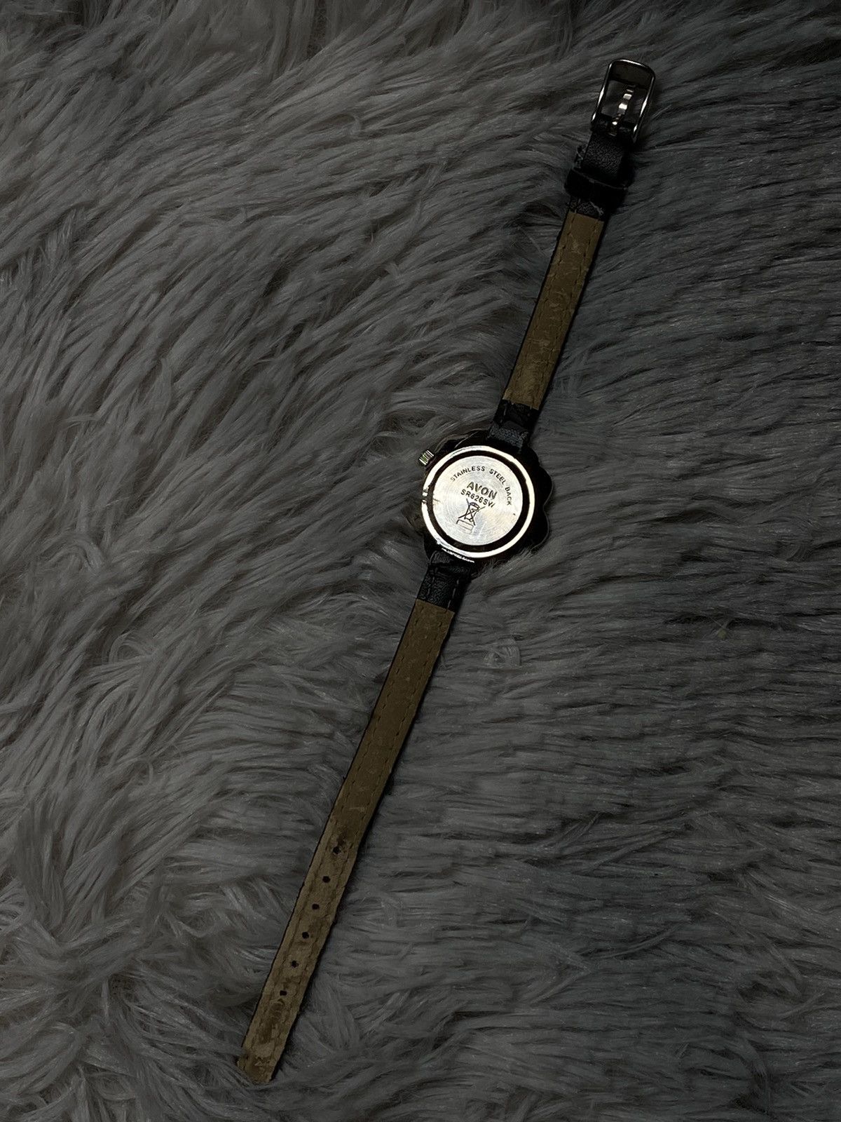 Japanese Brand × Jewelry Rare Black Floral Vintage Watch | Japanese Brand Size ONE SIZE - 7 Thumbnail