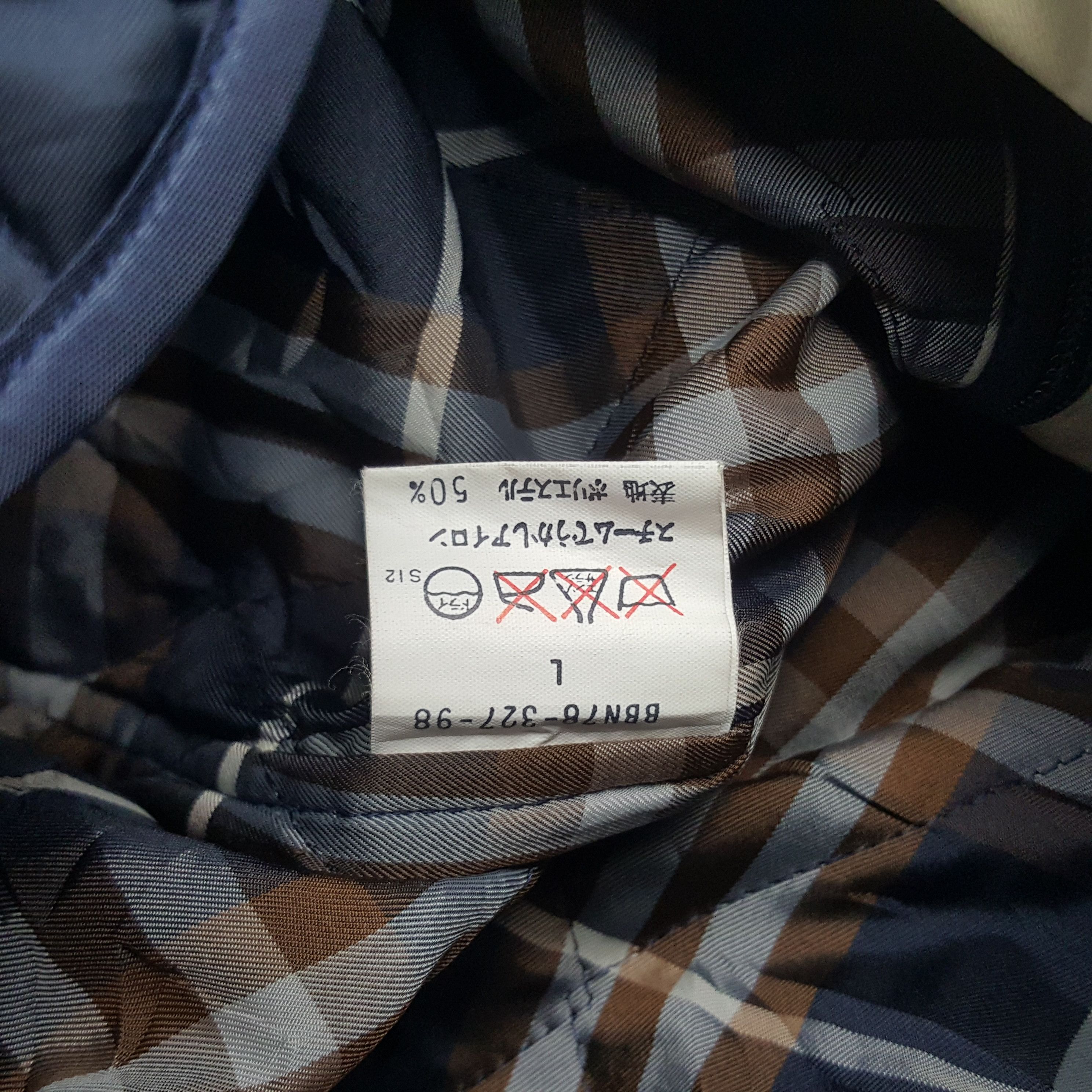 Burberry × Vintage Vintage Burberrys Custom Spell Out Zipper Jacket Size US L / EU 52-54 / 3 - 9 Thumbnail