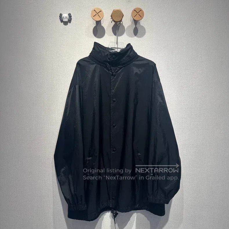 Balenciaga Balenciaga size 36 Black hooded windbreaker jacket with sm Size S / US 4 / IT 40 - 1 Thumbnail