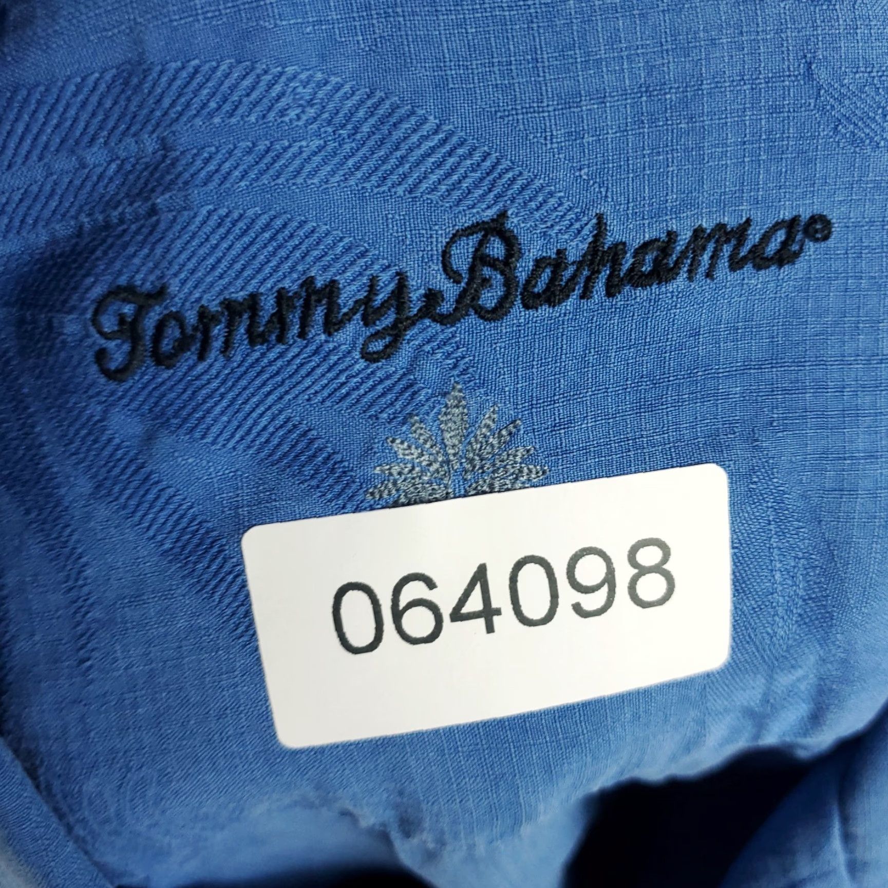 Tommy Bahama Tommy Bahama Blue Silk Hawaiian Button-Up Shirt Mens Large Short Sleeve Floral Size US L / EU 52-54 / 3 - 6 Thumbnail