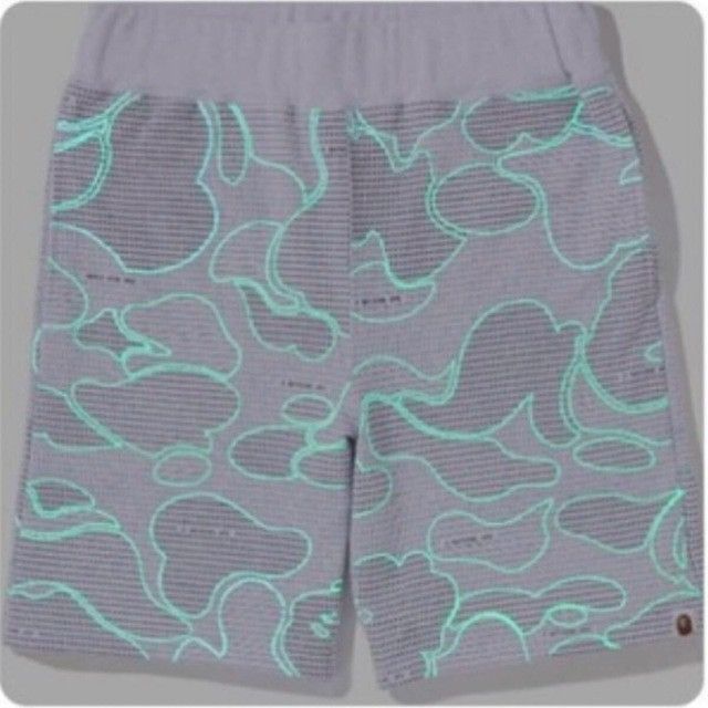Bape 💫Glow in the dark💫 BAPE Text code camo sweat shorts ★size L Size US 34 / EU 50 - 3 Thumbnail