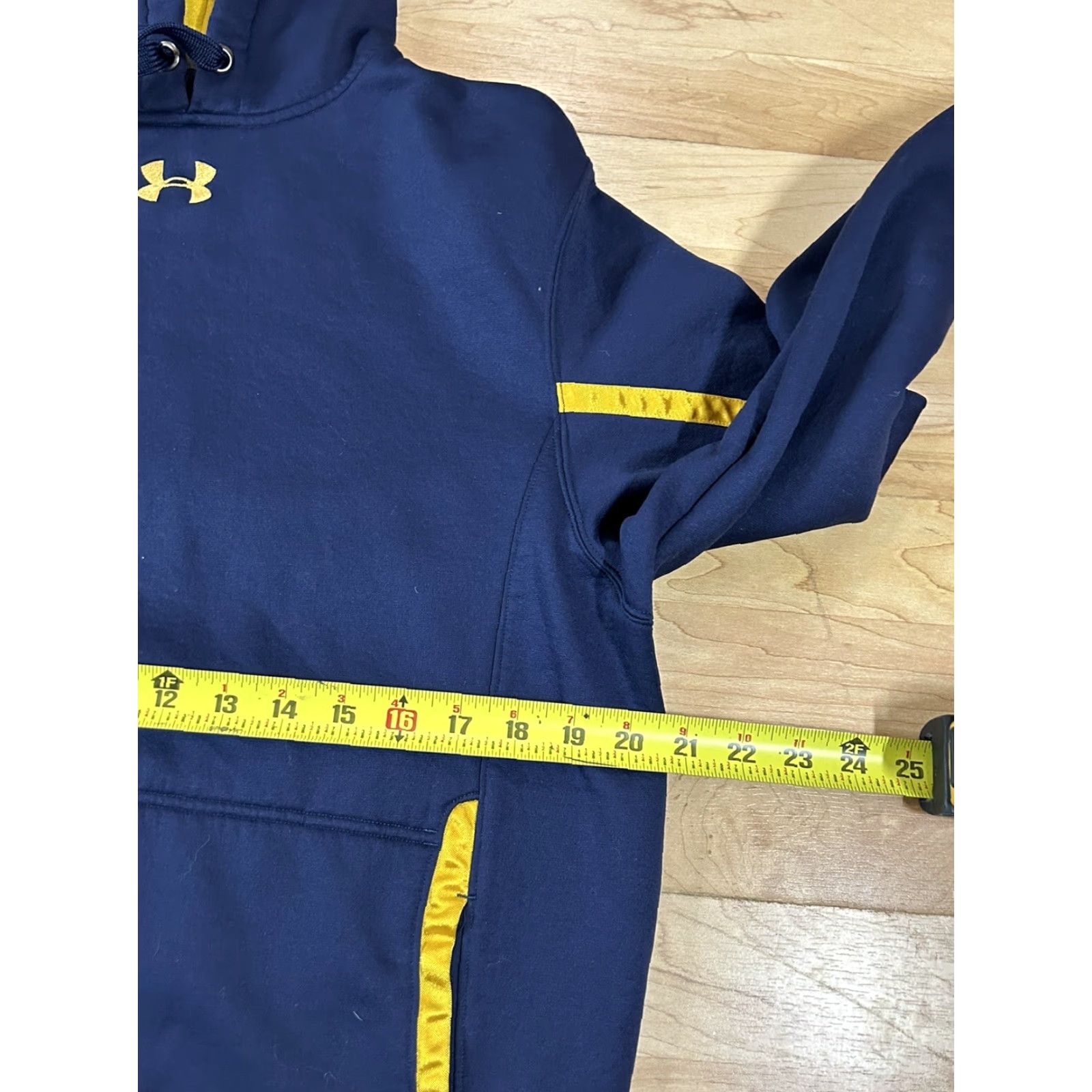 Under Armour Under Armour Hoodie Sweatshirt Mens Blue Yellow Long Sleeve Medium Pullover Hooded Knit Sweatshirt Size Regular Size L Regular Men Size US L / EU 52-54 / 3 - 3 Thumbnail