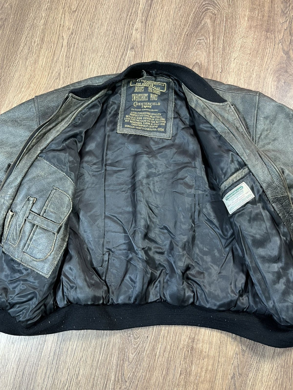 Leather Vintage Chesterfield Leather Jacket she is alone Size US L / EU 52-54 / 3 - 13 Thumbnail