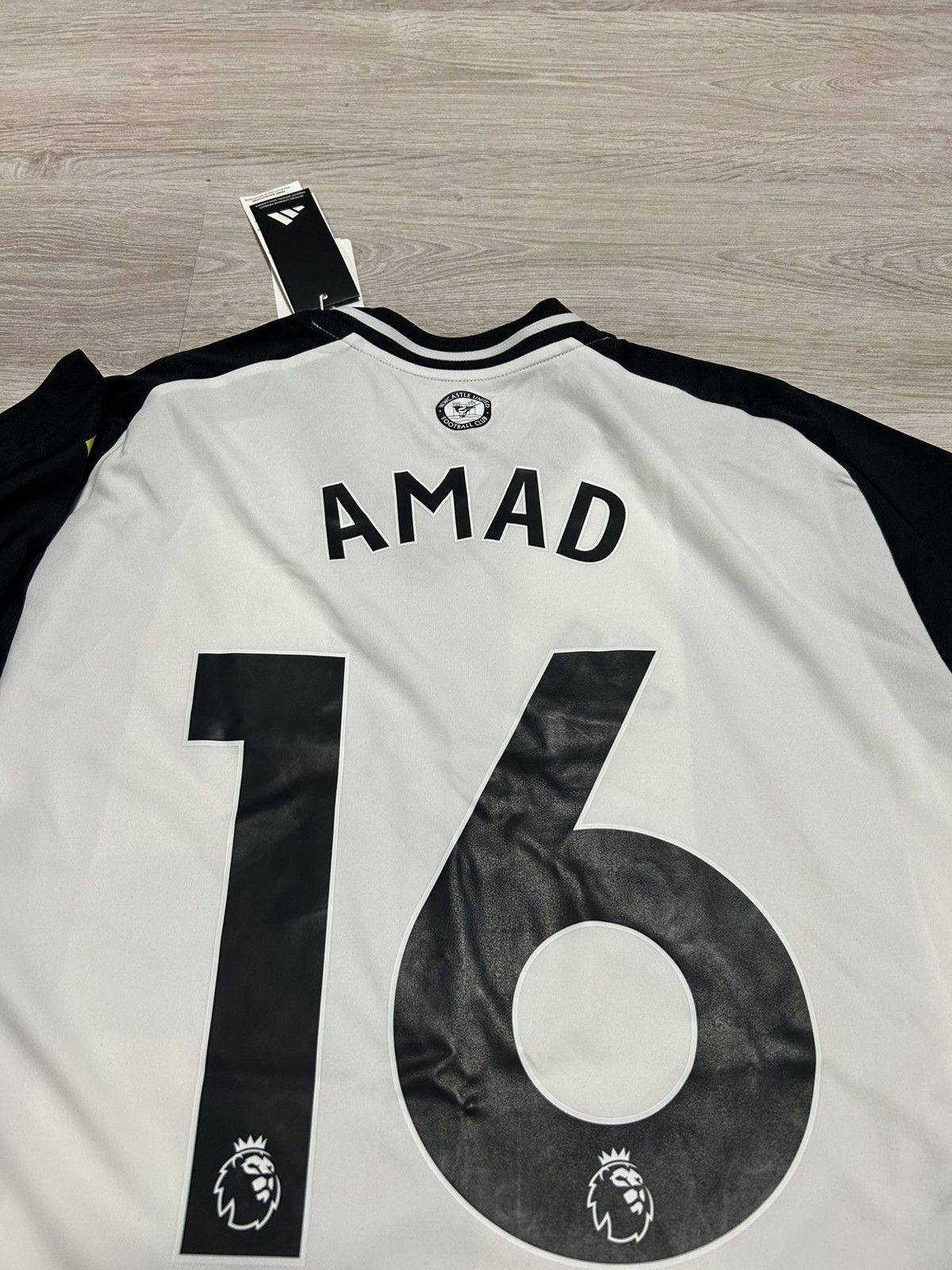 Other Adidas Newcastle United FC 2024/25 Jersey Authentic Men 2XL Size US XL / EU 56 / 4 - 12 Thumbnail
