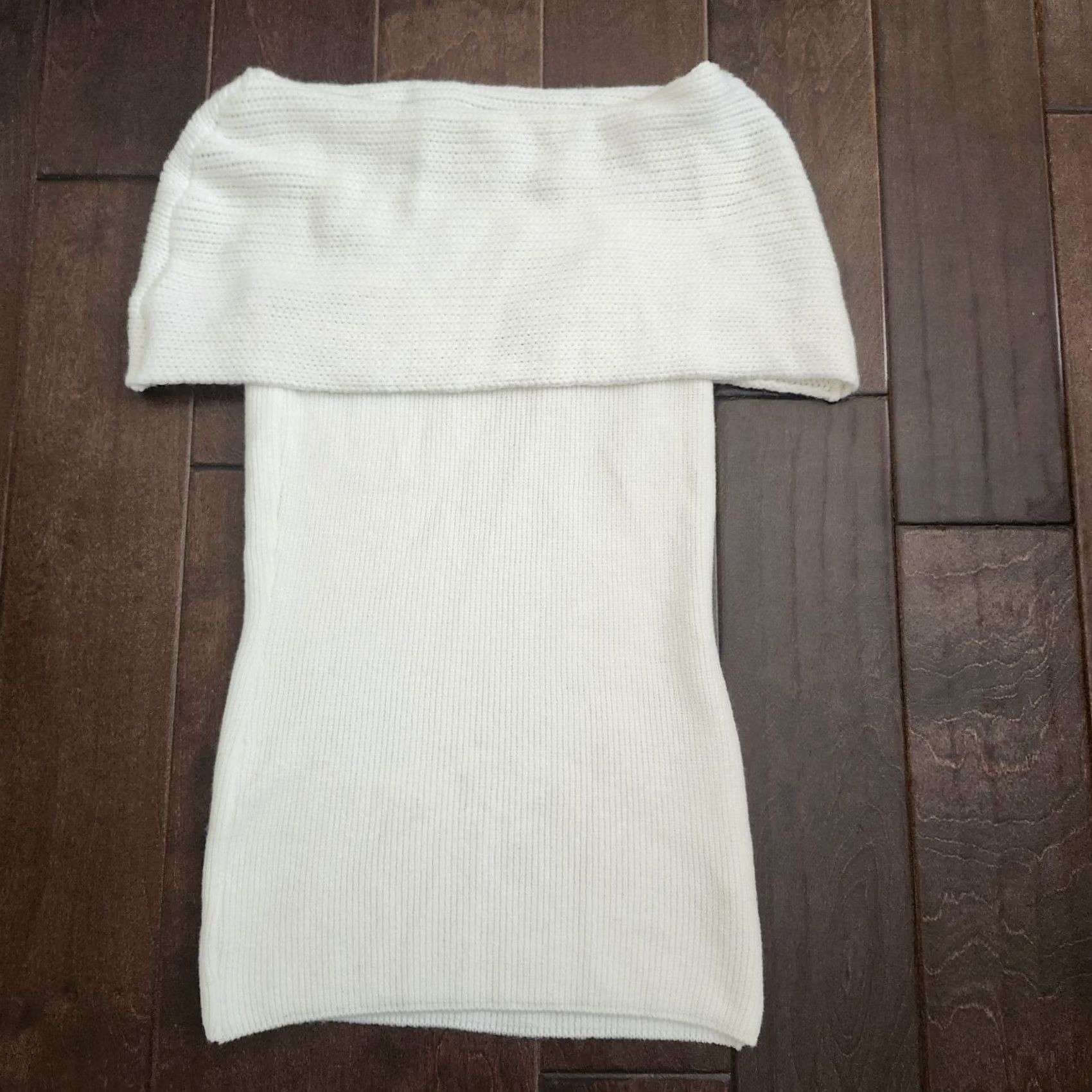 Vintage Twenty One Women's White Off Shoulder Blouse - Size S, One Shoulder, Sleeveless, Pullover, Casual Party/Cocktail Travel, Regular Fit - Hand Wash Only Size S / US 4 / IT 40 - 2 Thumbnail