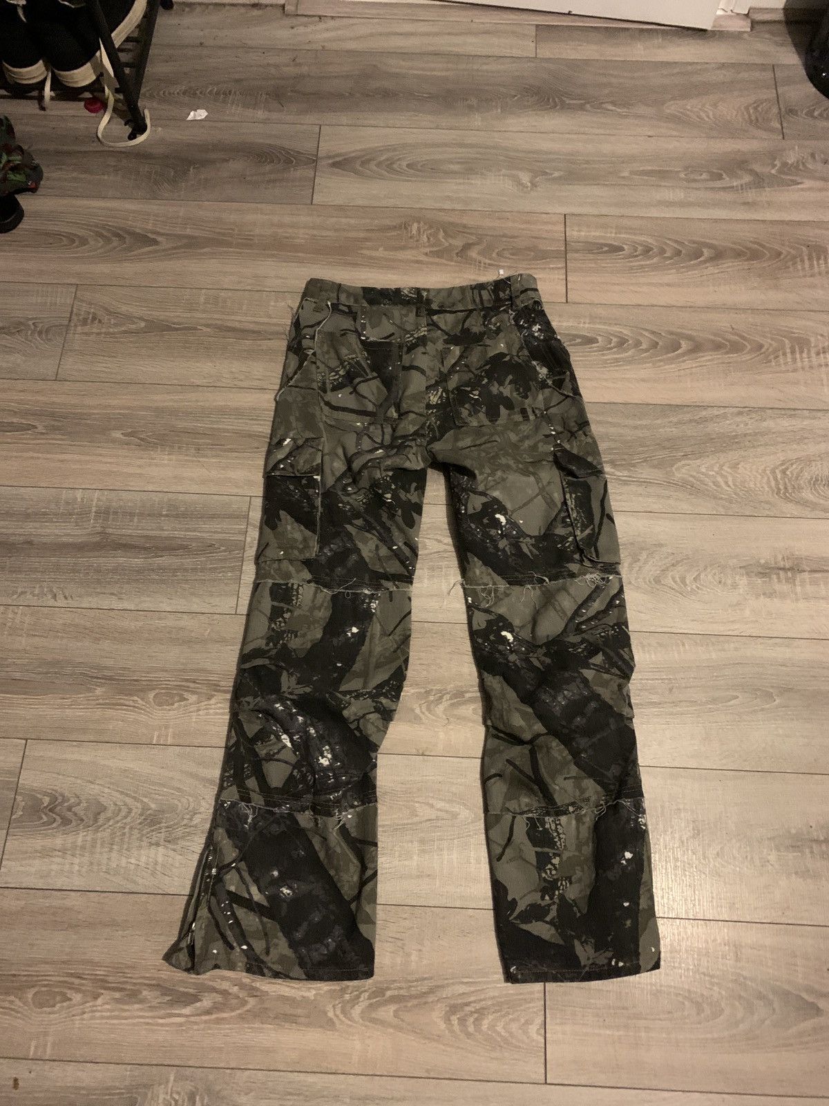 Other Distressed Camo Cargo Pants Size US 32 / EU 48 - 2 Thumbnail