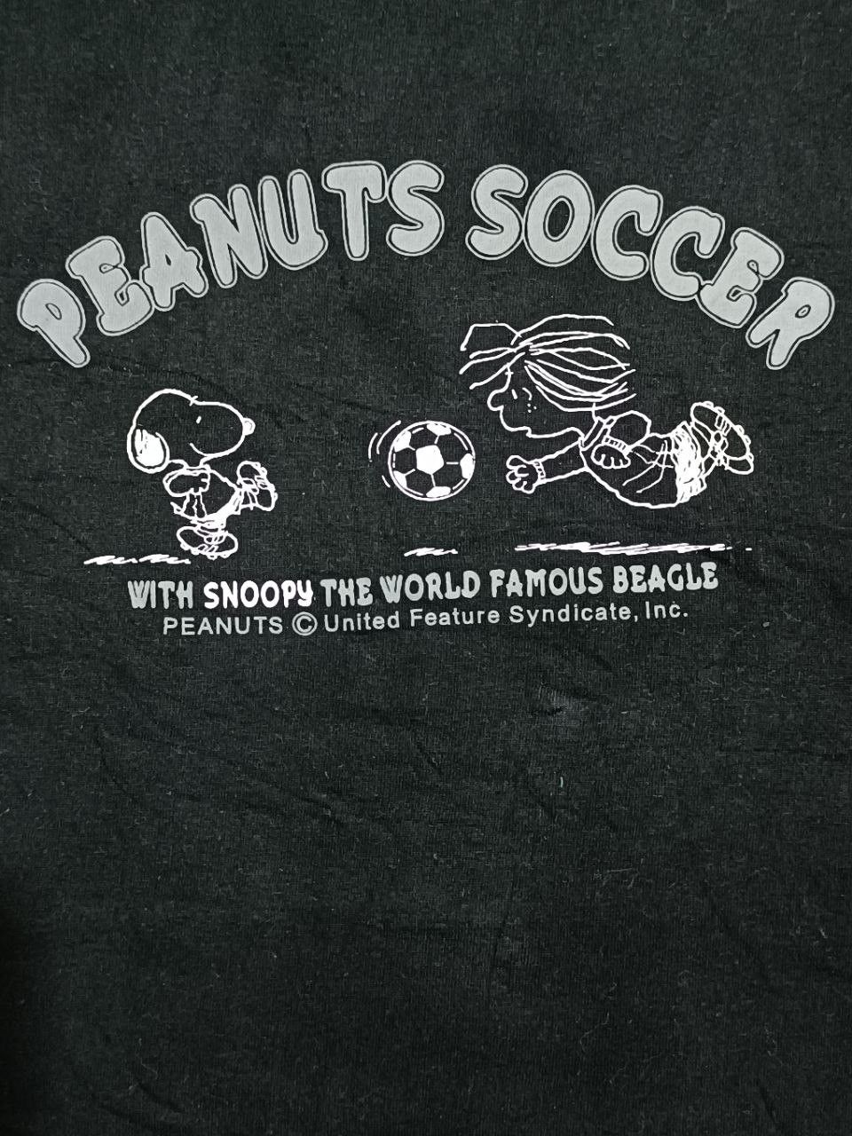 Japanese Brand Peanuts Soccer T Shirt Size US L / EU 52-54 / 3 - 4 Thumbnail
