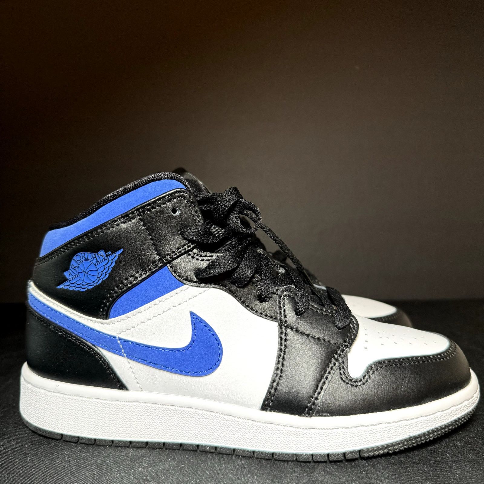 Jordan Brand × Nike Size 5 - Nike Air Jordan 1 Mid GS Racer Blue Men's Shoes Size US 5 / EU 37 - 1 Thumbnail