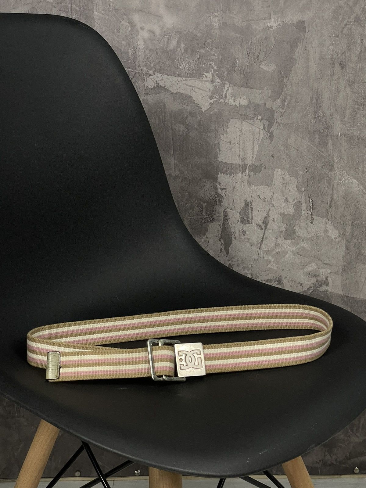DC × Vintage DC Shoes Y2K Pink Striped Glamour Skate Belt Size ONE SIZE - 1 Thumbnail