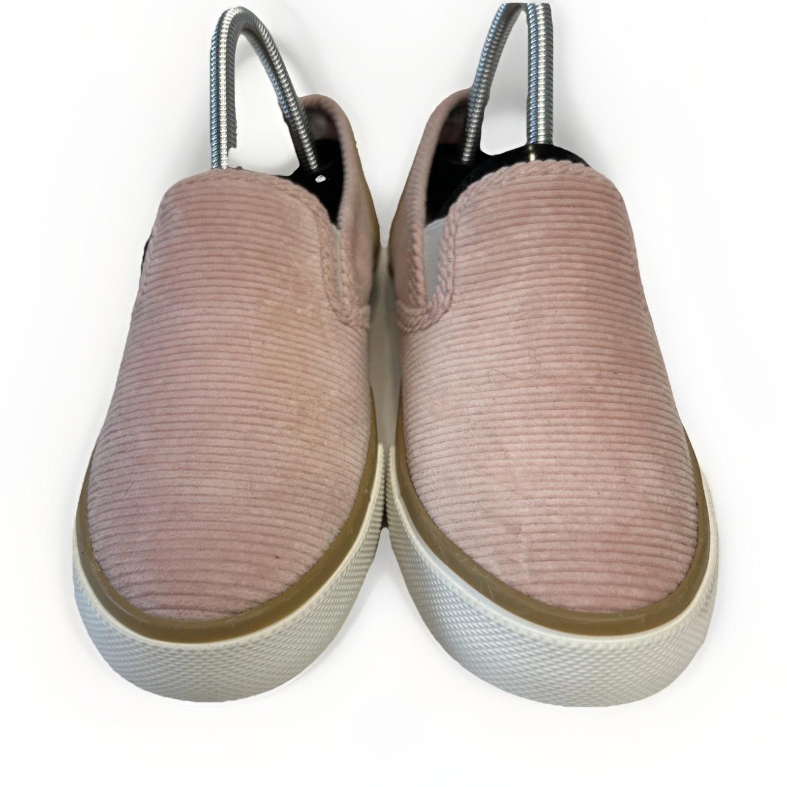 Tommy Bahama Tommy Bahama Corduroy Pink Soft Slip-On Sneaker Size 8.5 Size US 8.5 / IT 38.5 - 2 Thumbnail