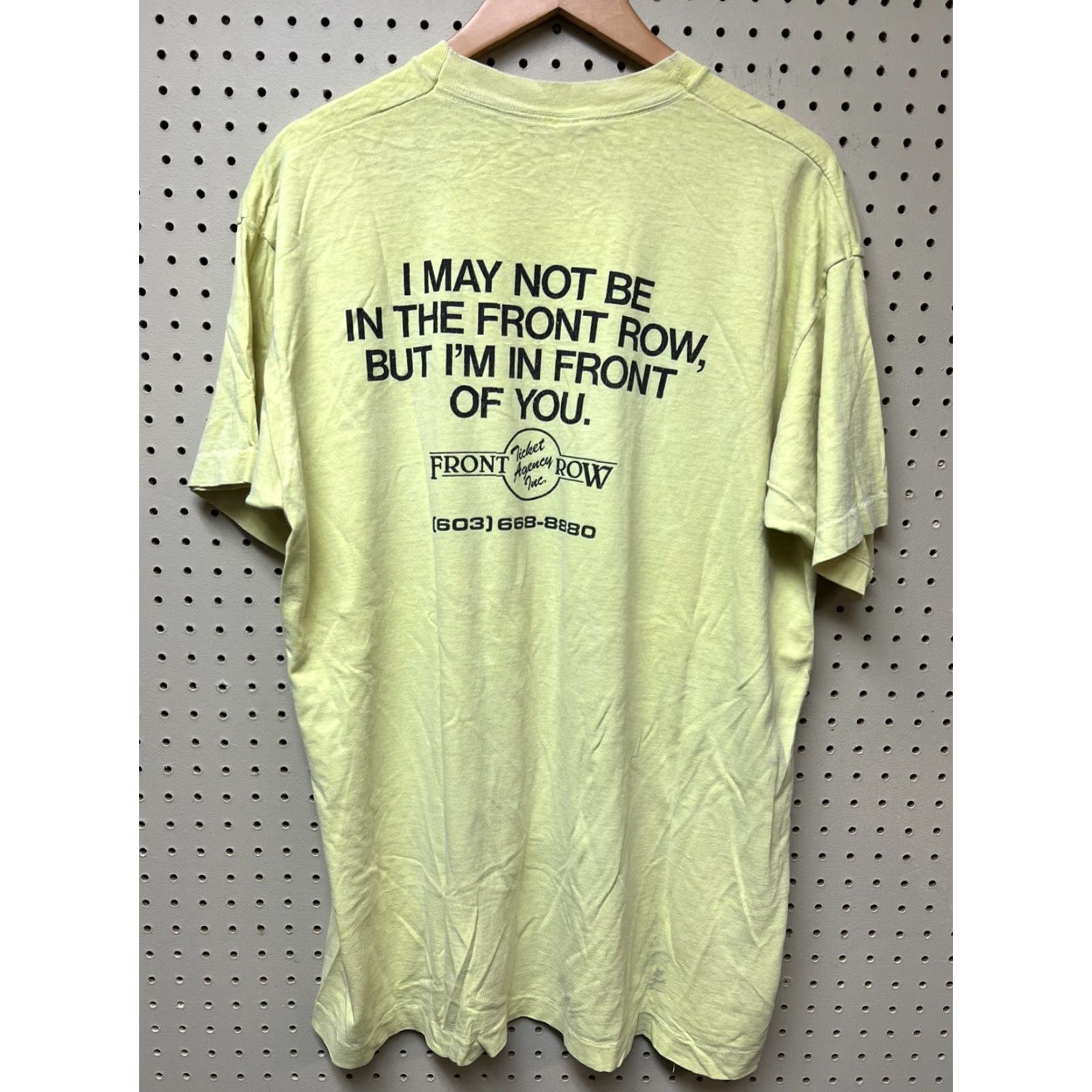 Fruit Of The Loom VINTAGE Fruit of the Loom T-Shirt Front Row Ticket XL Yellow Men 90s Band Concert Short Sleeve Crew Neck Size US XL / EU 56 / 4 - 2 Thumbnail