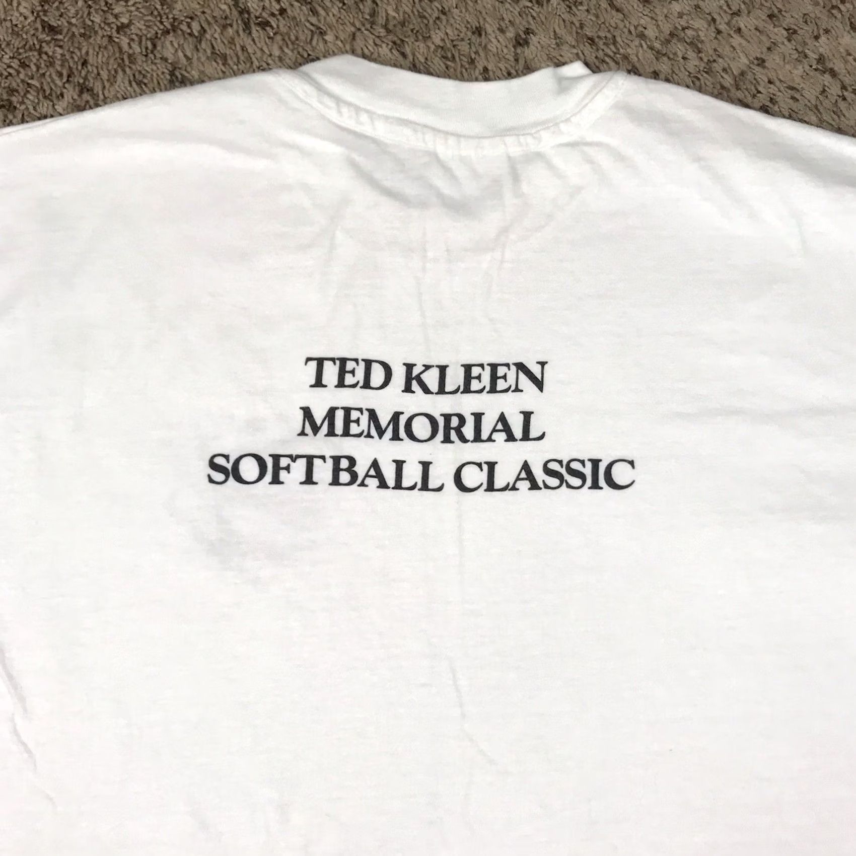 Hanes VINTAGE Hanes T-Shirt Single Stitch 80s White Crew Neck Short Sleeve Large Graphic Tee 1989 Hollywood Dance Mens/Womens Size US L / EU 52-54 / 3 - 5 Thumbnail