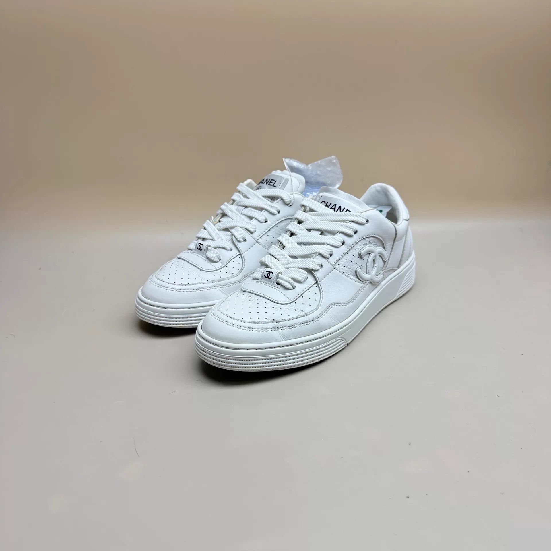 Chanel CHANEL 23A White CC AF Casual Sneakers 36 95New Size US 5.5 / IT 35.5 - 1 Thumbnail