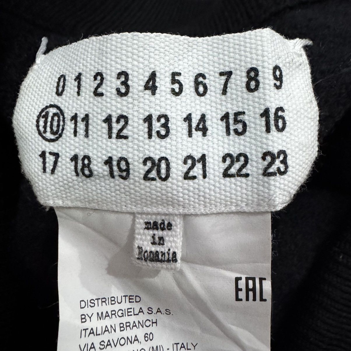 Maison Margiela Maison Margiela BLACK Side-stripe trousers S50KA0577 S17836 Size US 28 / EU 44 - 13 Thumbnail