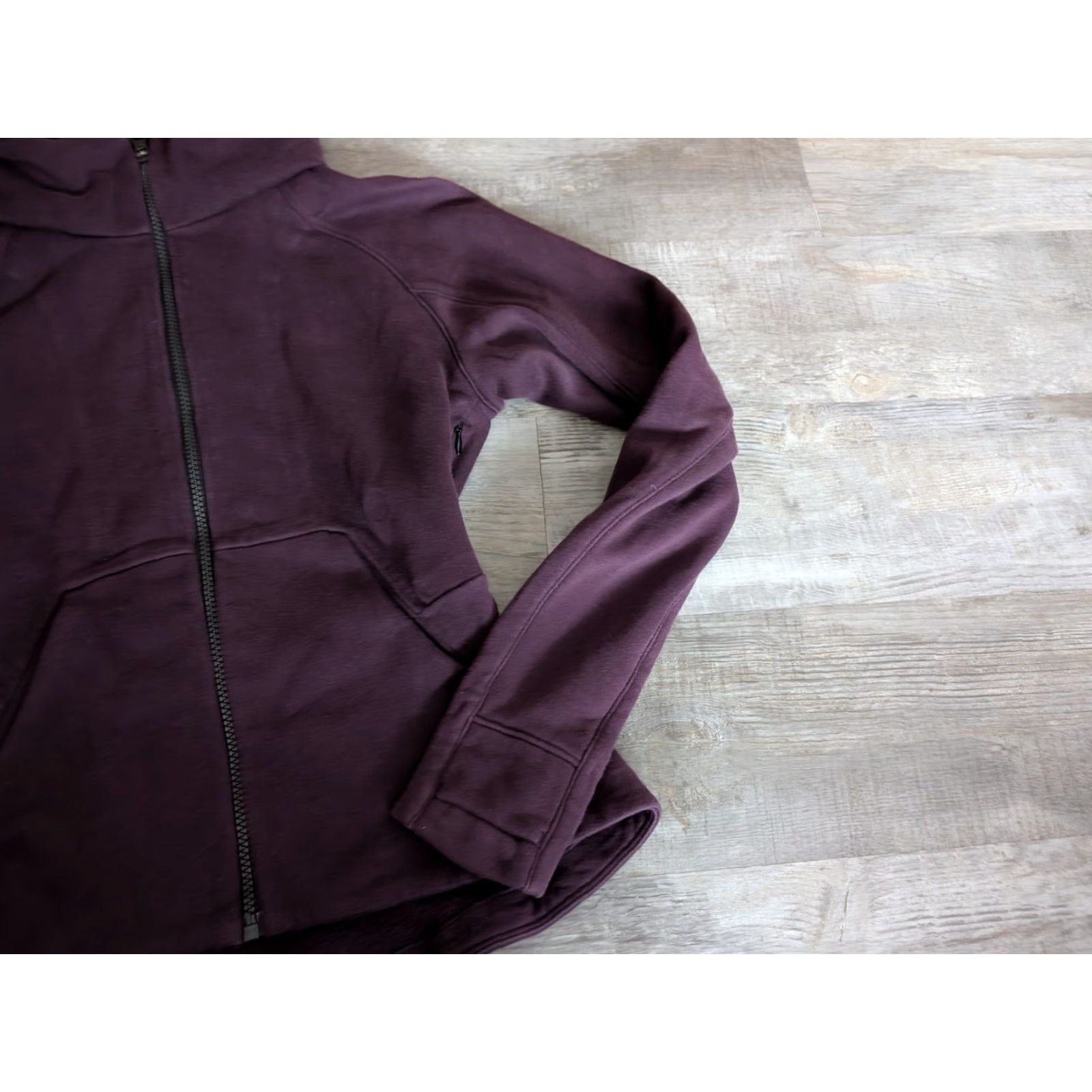 Lululemon Lululemon Destination Hoodie Jacket Women’s Size 4 Black Cherry Fleece Activewear Full Zip Hidden Hood Size S / US 4 / IT 40 - 2 Thumbnail
