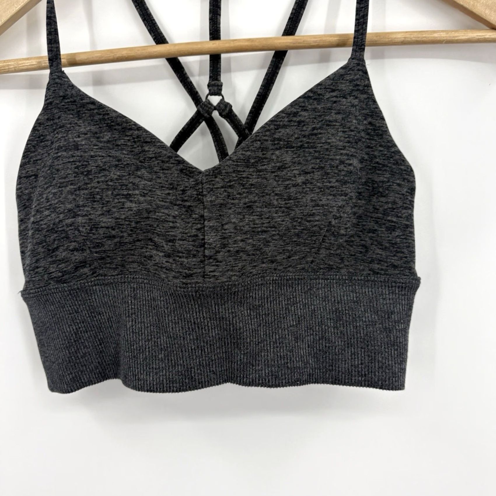 Alo Alo Yoga Sports Bra Womens XS Crossback Soft Stretch Gym Comfy Pilates Shirt Size ONE SIZE - 4 Thumbnail