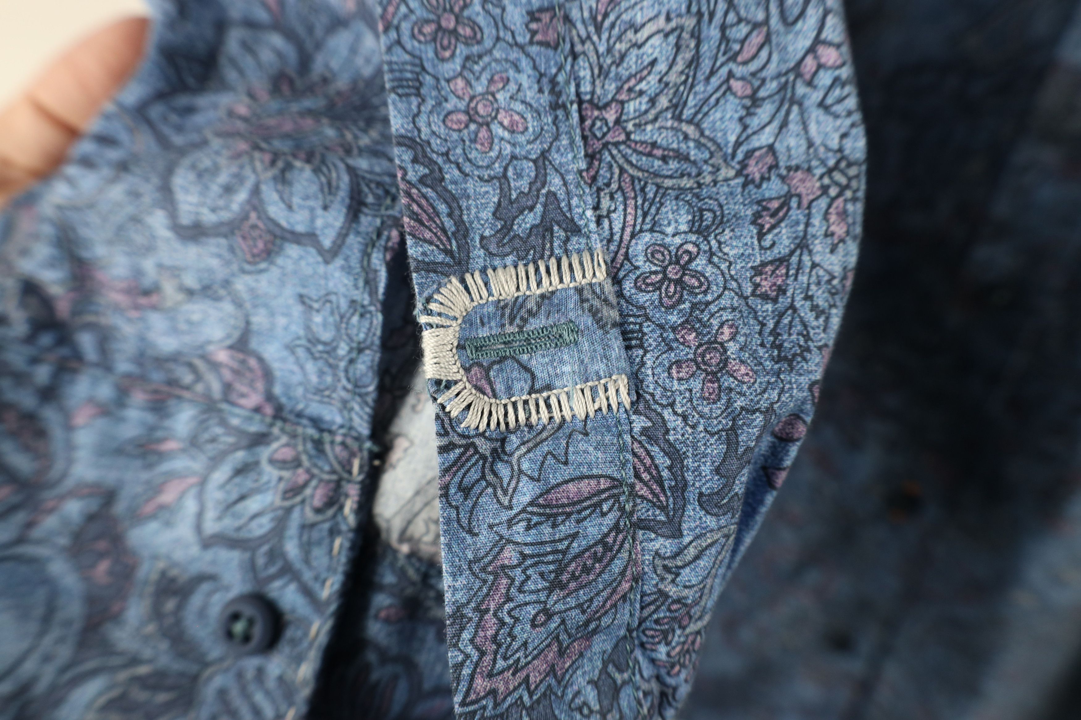Hugo Boss × Vintage Hugo Boss Fit Rainbow Paisley Flower Collared Button Shirt Size US XL / EU 56 / 4 - 4 Thumbnail