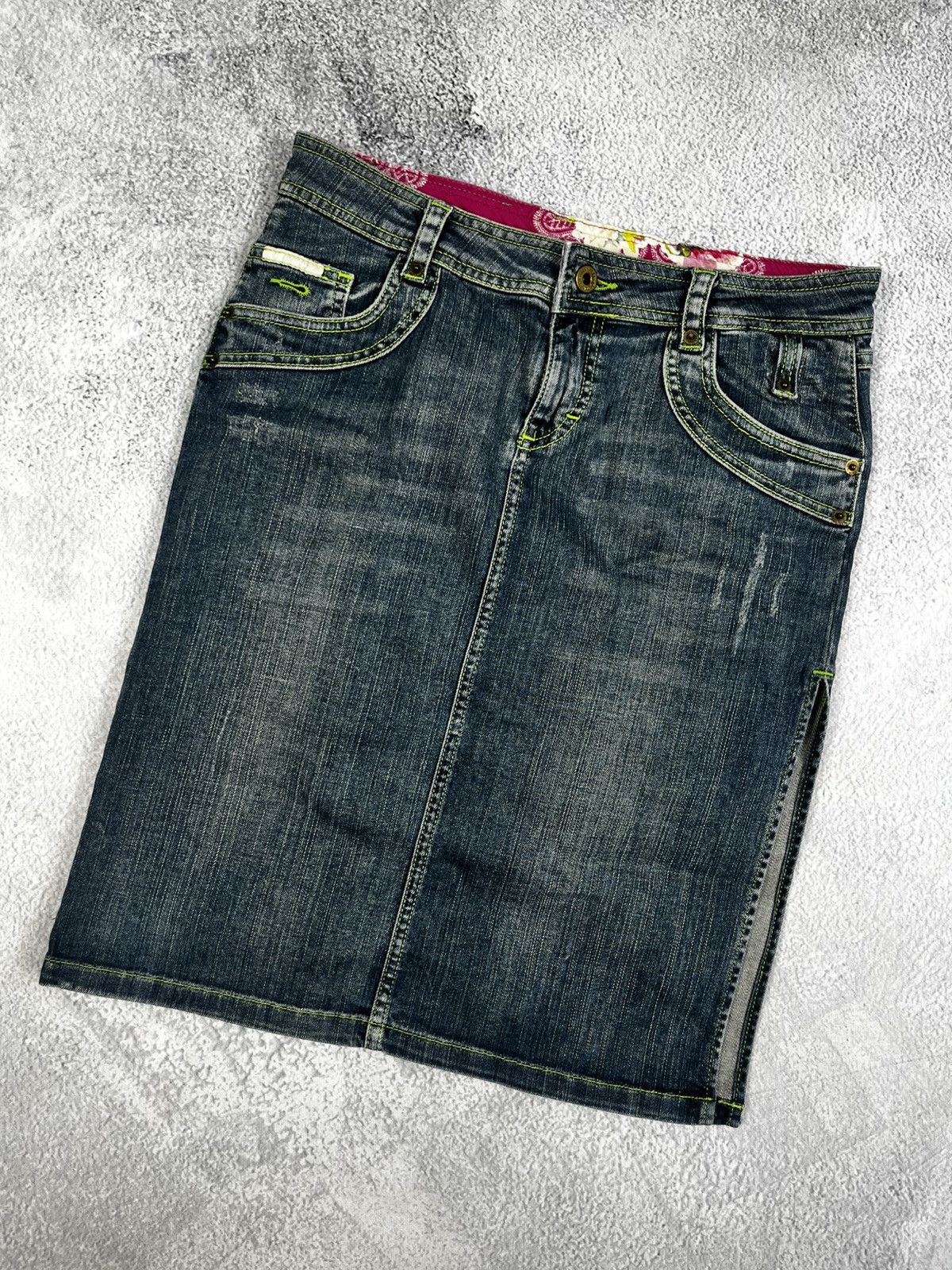 Dolce & Gabbana Dolce gabbana hysteric glamour skirt Size 27" / US 4 / IT 40 - 6 Thumbnail