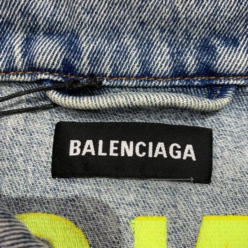 Balenciaga Balenciaga Light Blue Washed Destroyed Back Embroidered Lo Size US L / EU 52-54 / 3 - 6 Thumbnail