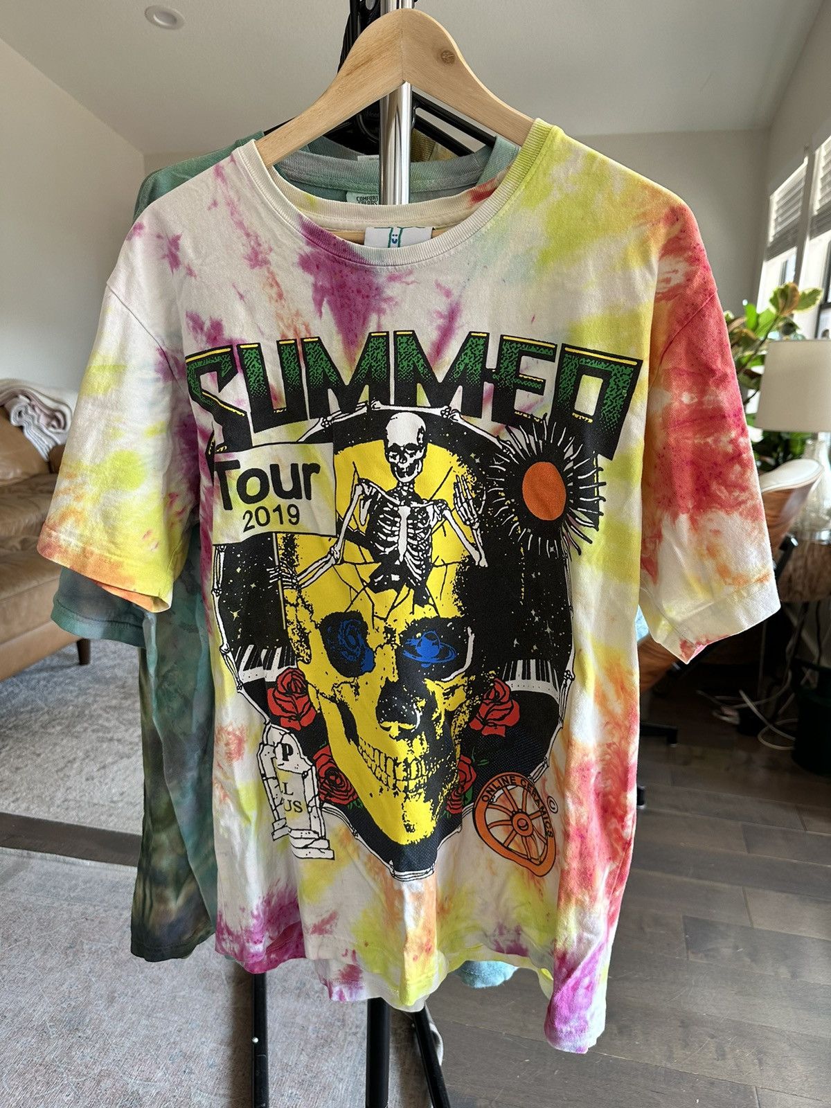 Online Ceramics Summer Tour 2019 “Love Is Real” Dead and Co Tour Tee Size US L / EU 52-54 / 3 - 1 Thumbnail
