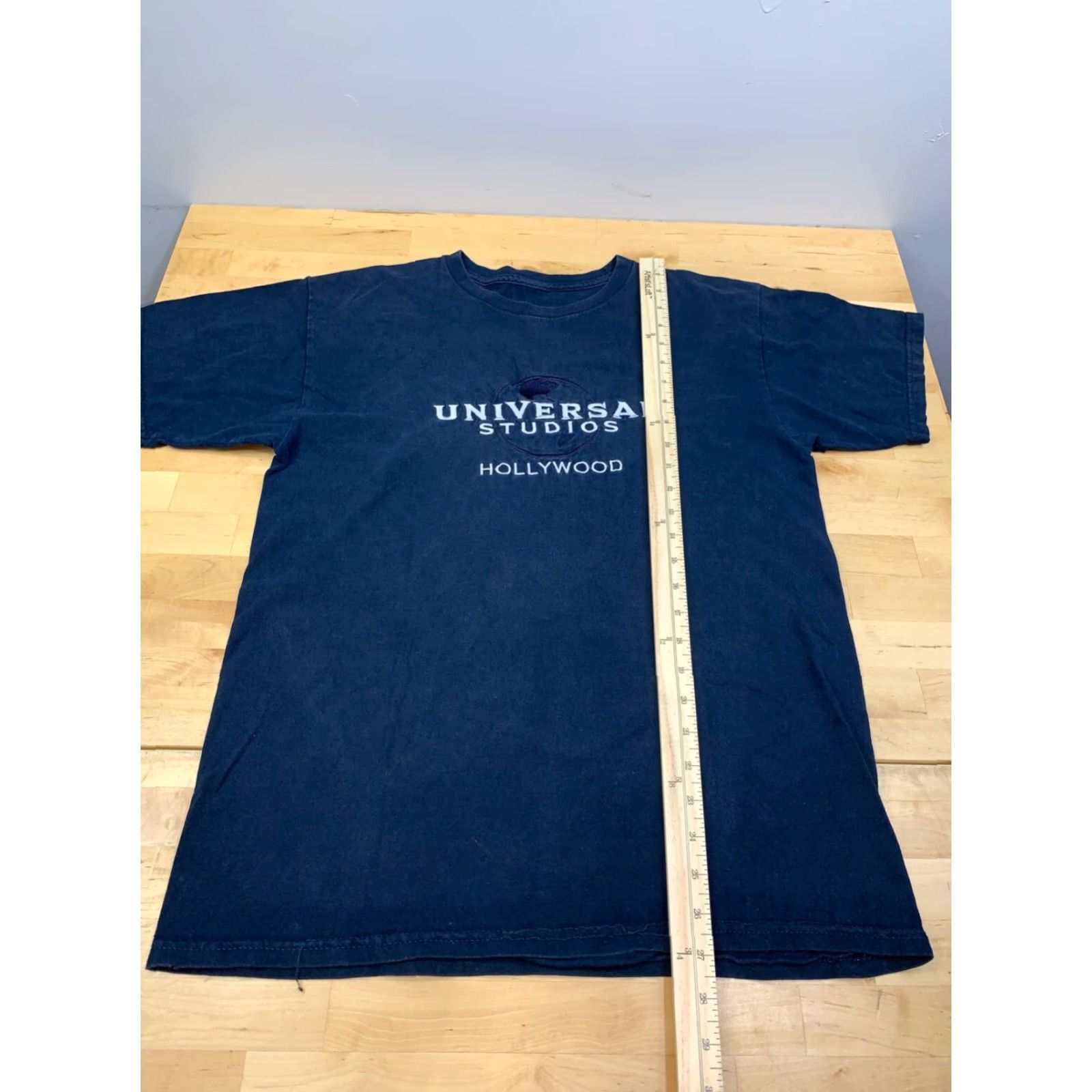 Vintage VINTAGE Universal Studios Hollywood Shirt Mens M Blye Embroidered Y2K 11580 Size US M / EU 48-50 / 2 - 5 Thumbnail