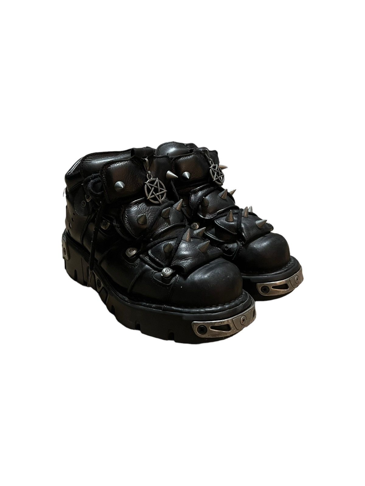 New Rock Shoes - Classic Reactor Boots With Skull Buckles UK 4