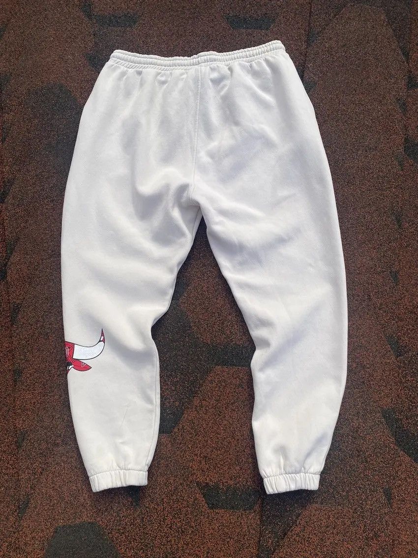 NBA VTG CHICAGO BULLS NBA Basketball Team Sweatpants Light Beige Size US 34 / EU 50 - 12 Thumbnail