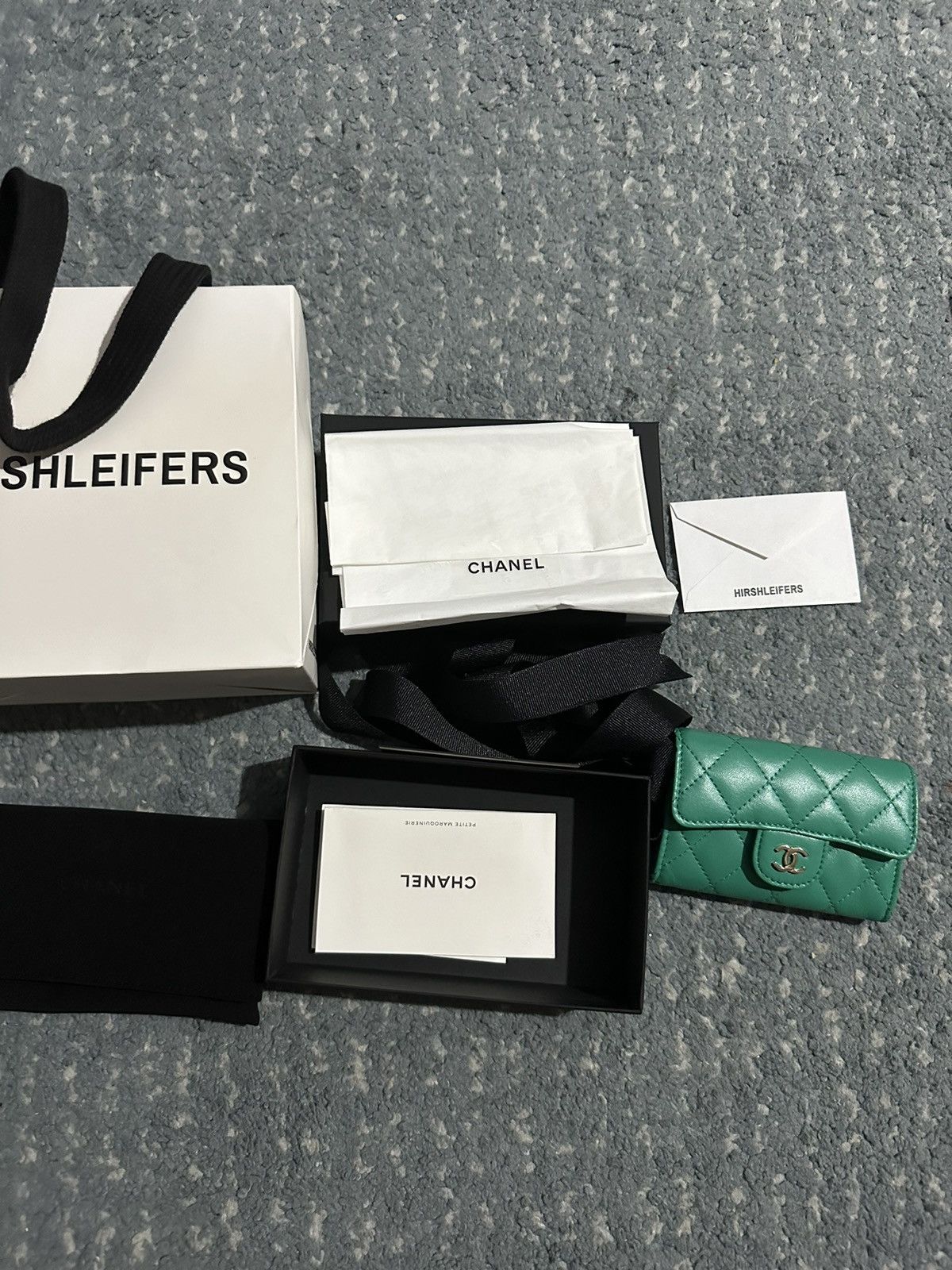 image of Chanel Cards Wallet in Green, Women's
