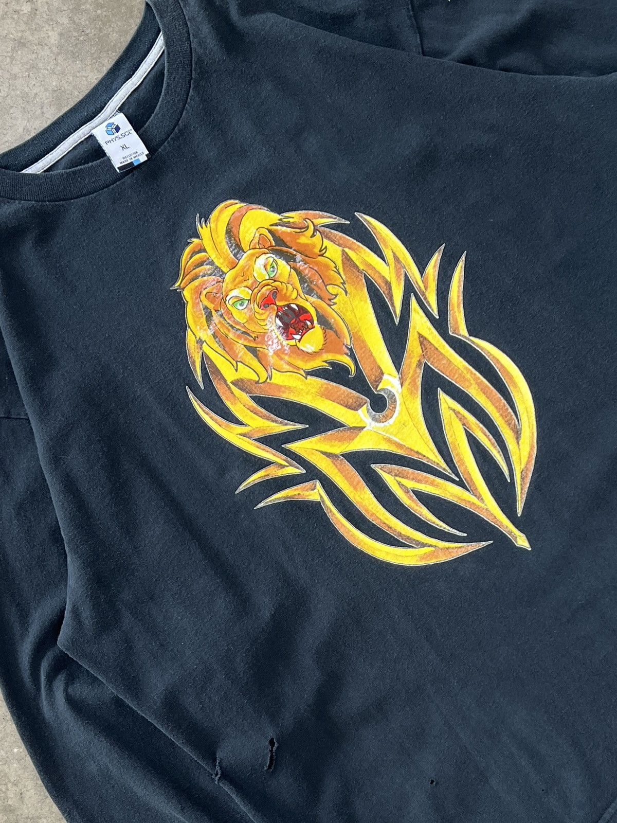 Vintage Vintage Y2K Lion Emblem Iron-on Long Sleeve XL Size US XL / EU 56 / 4 - 1 Thumbnail