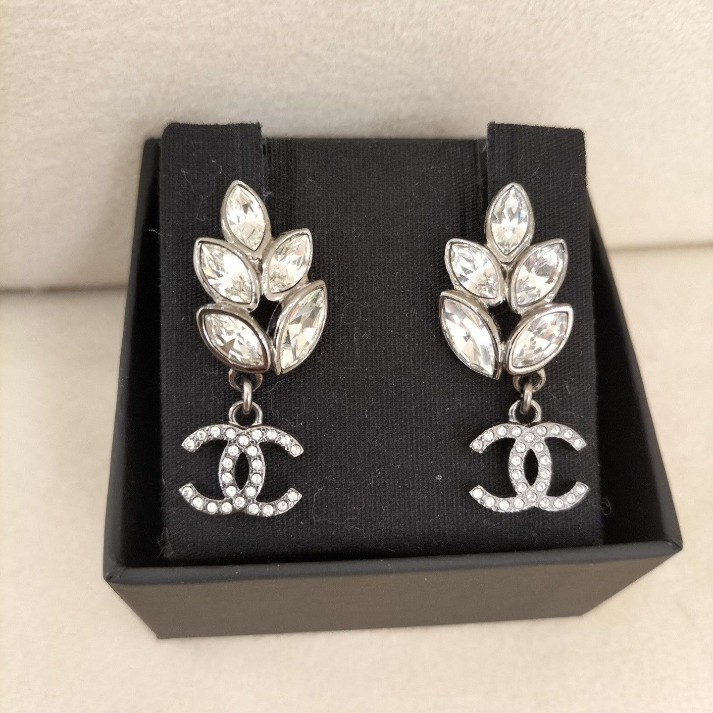 Chanel Chanel 22k Wheat Crystal Double C Earrings Size ONE SIZE - 1 Thumbnail