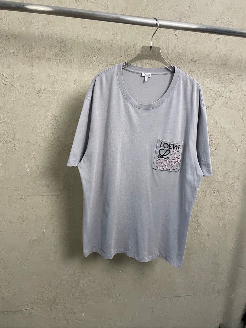 Loewe loewe Gray new pocket embroidered logo short sleeve 2506-Ne Size US XL / EU 56 / 4 - 1 Thumbnail